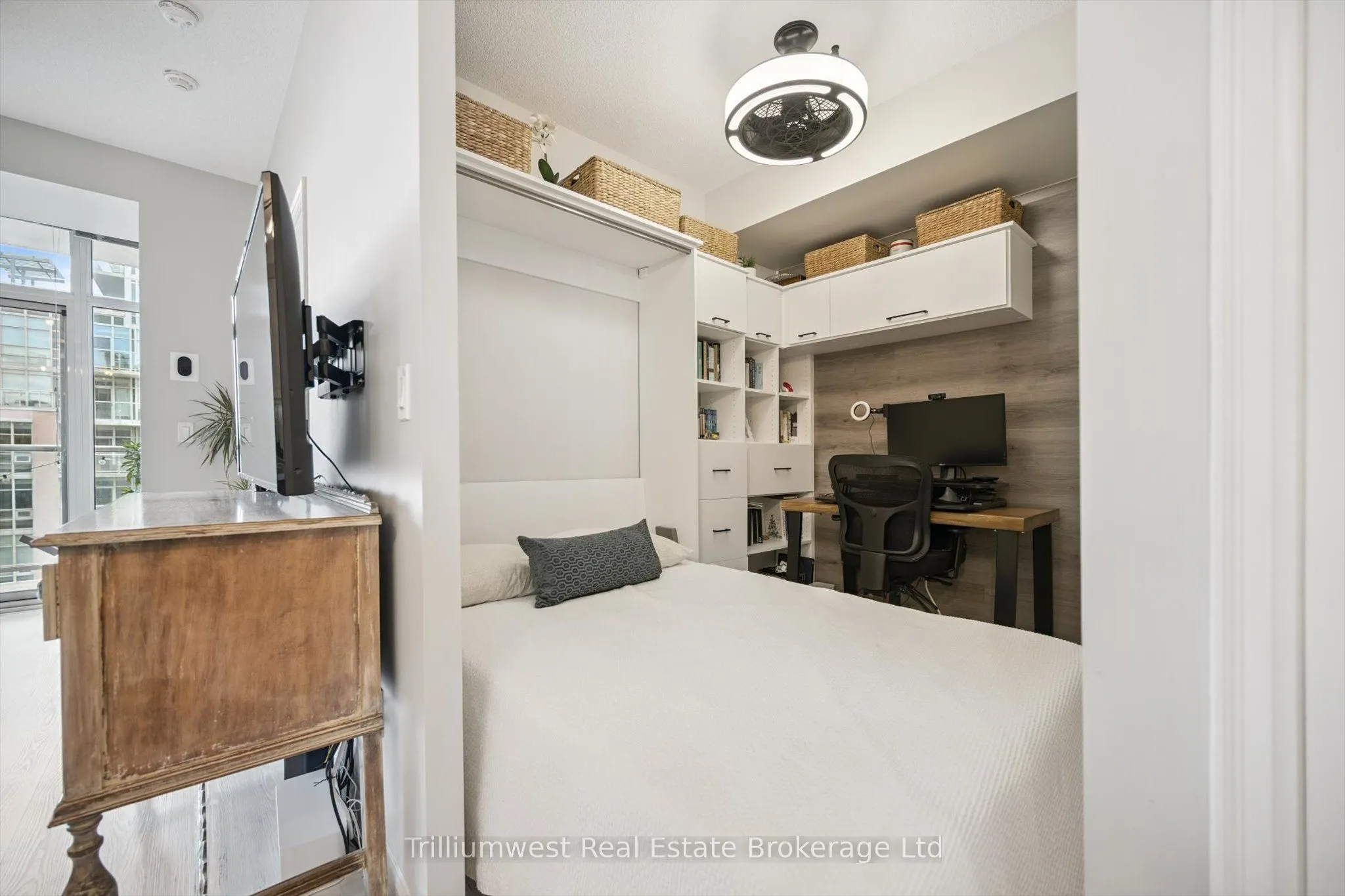 85 East Liberty Street E, #1712