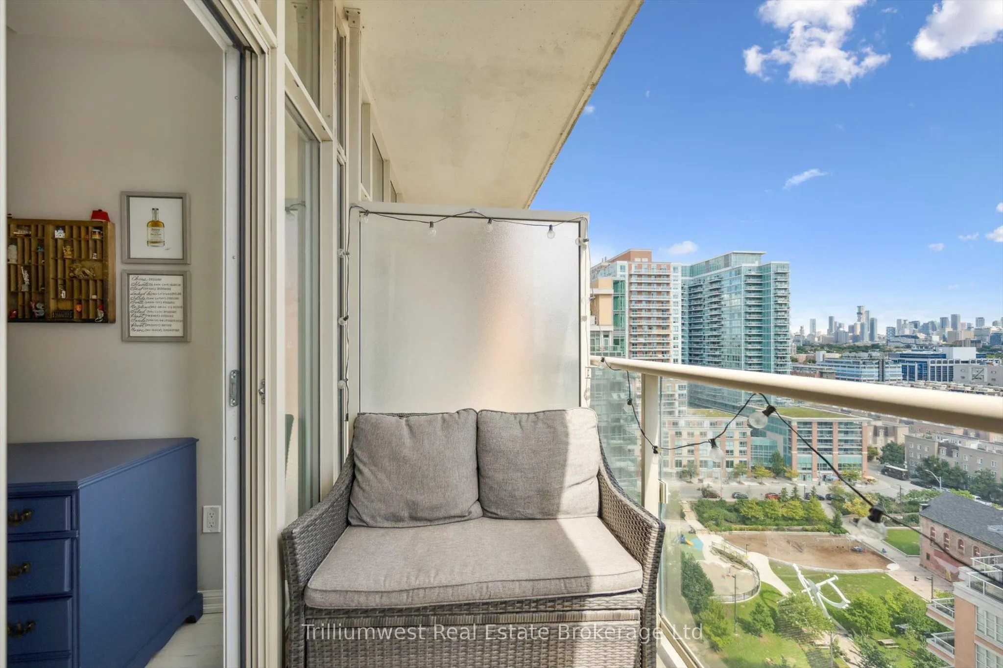 85 East Liberty Street E, #1712