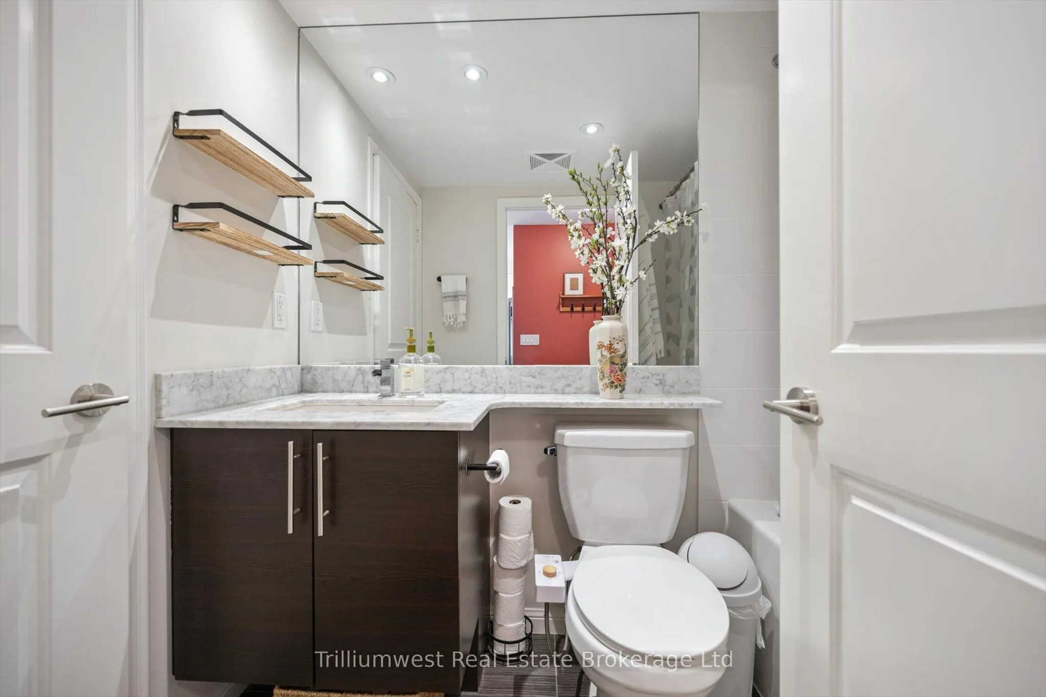 85 East Liberty Street E, #1712