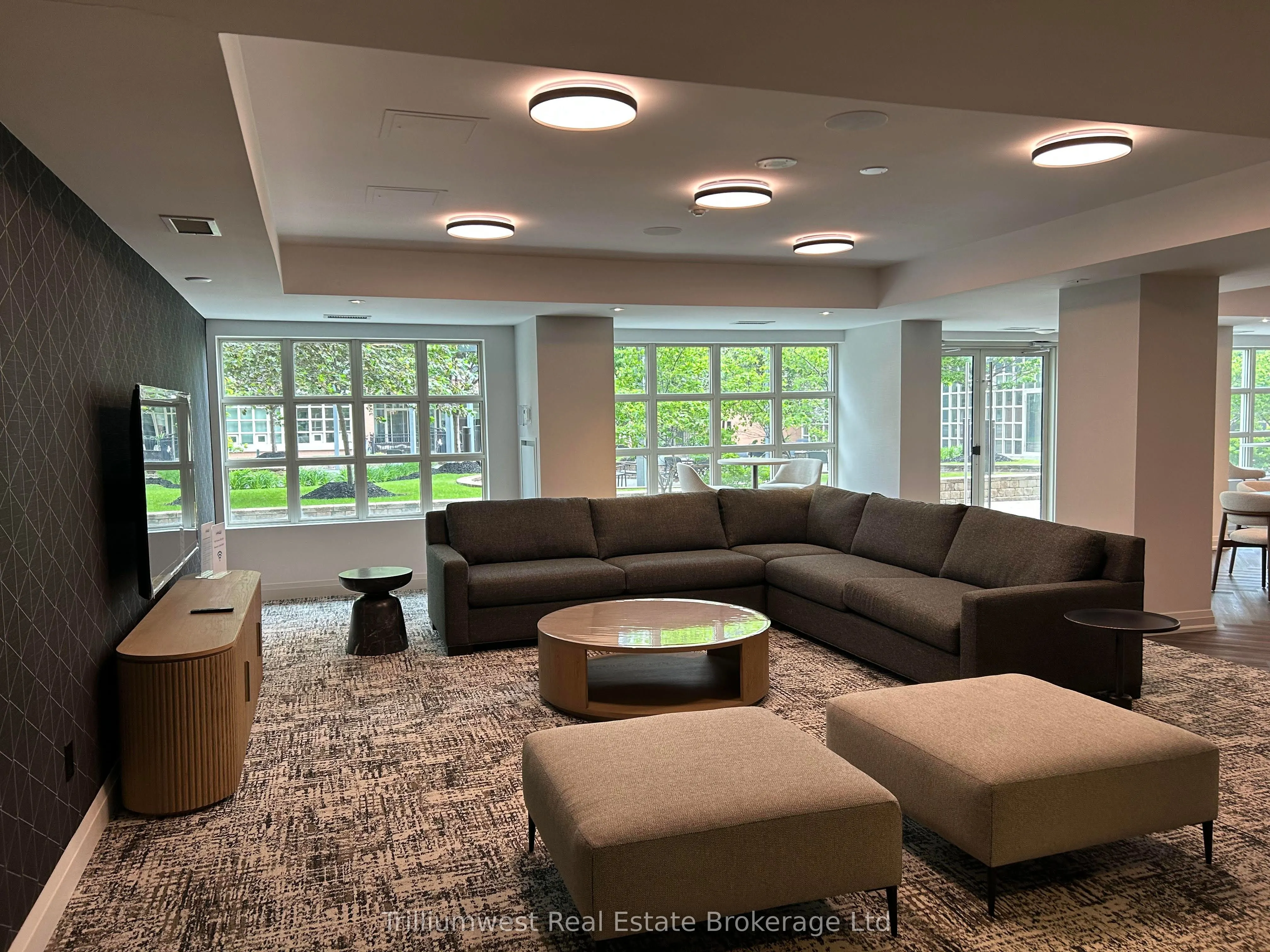 85 East Liberty Street E, #1712