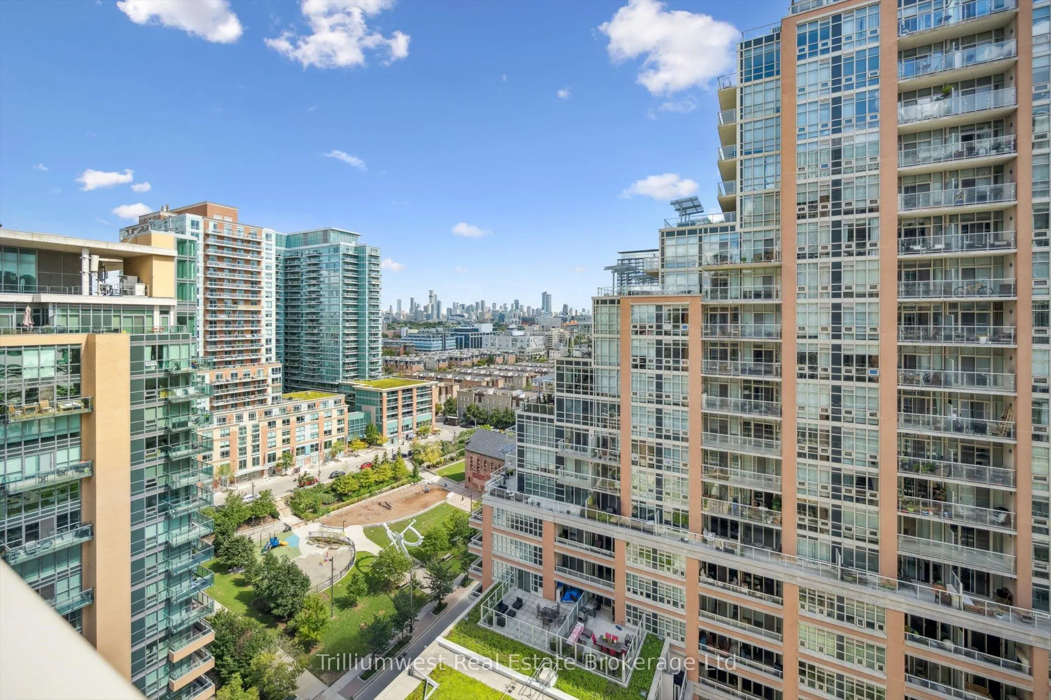 85 East Liberty Street E, #1712