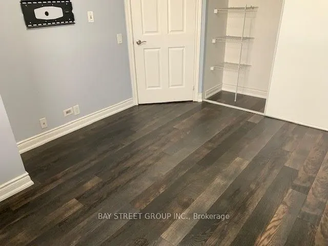 80 Harrison Garden Boulevard, #725