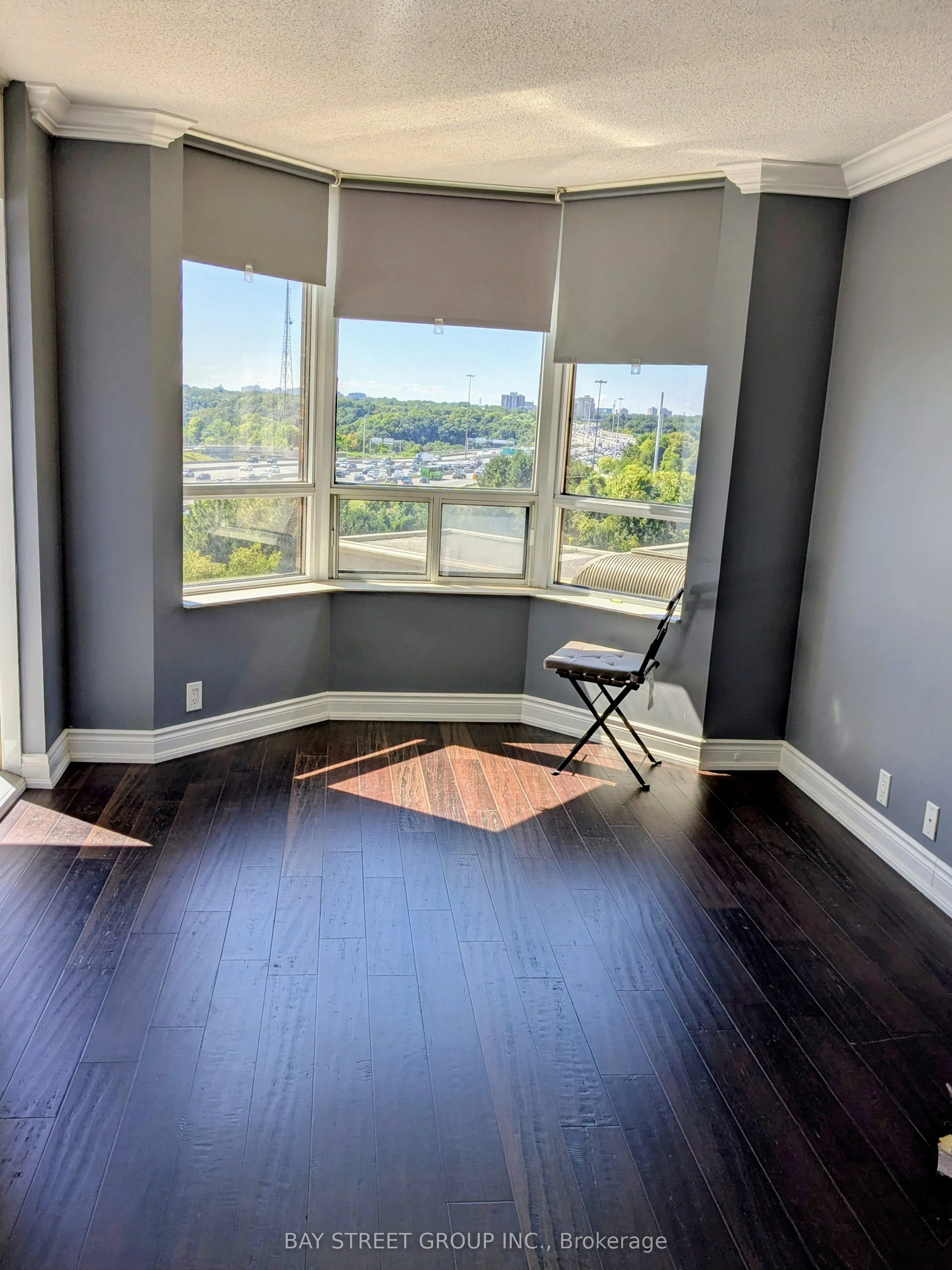 80 Harrison Garden Boulevard, #725