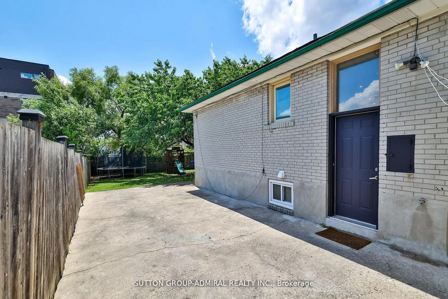 161 Ranee Avenue