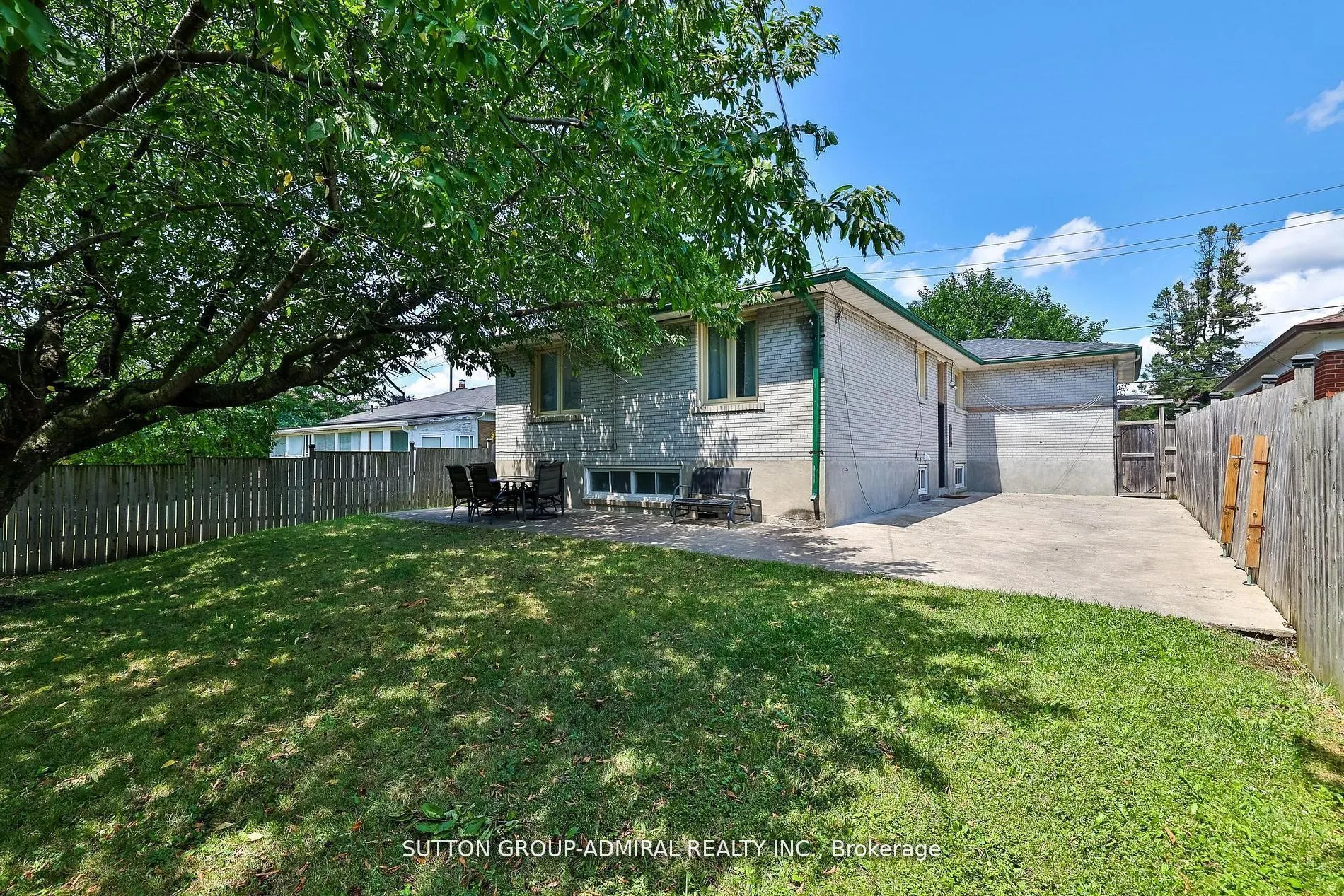 161 Ranee Avenue