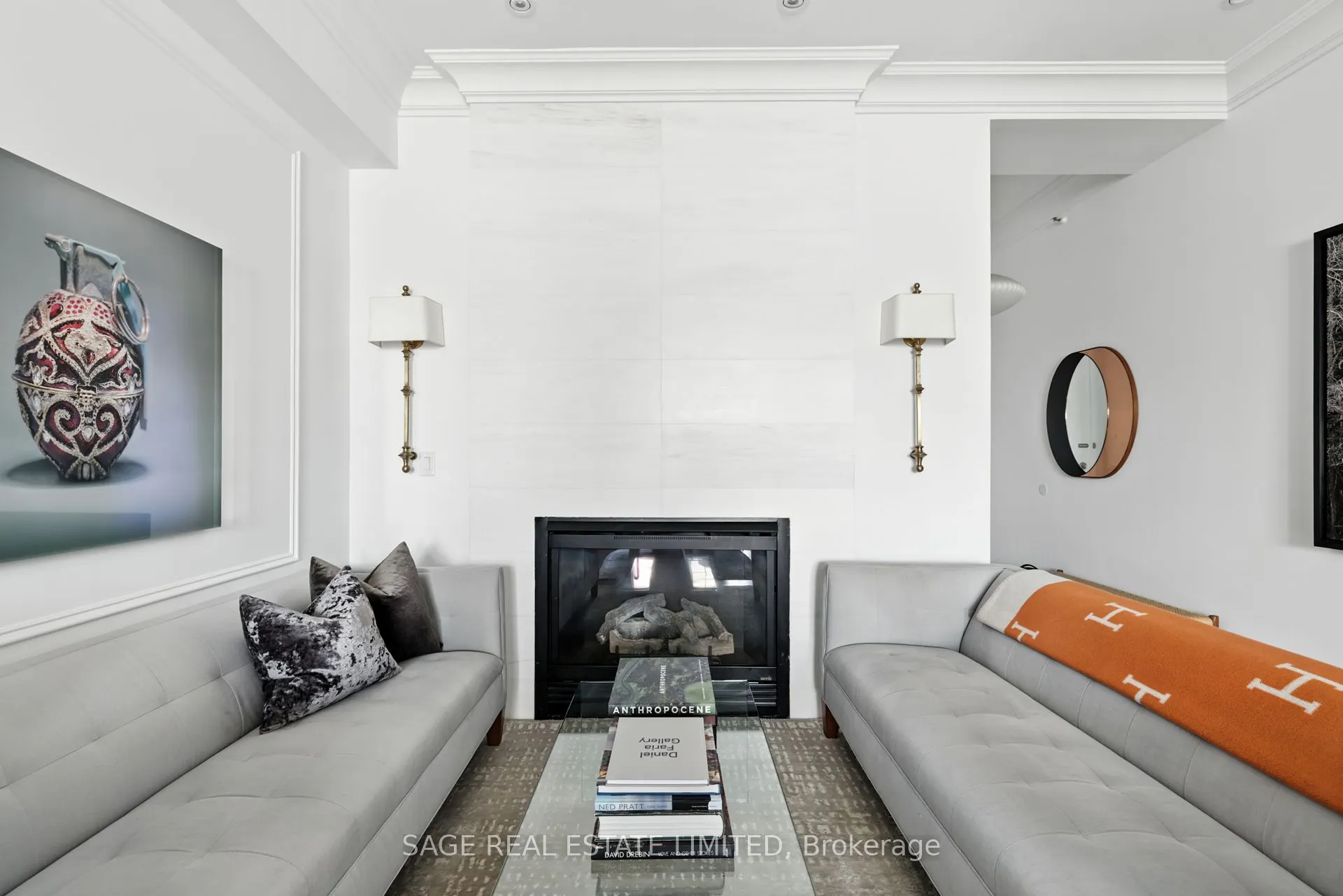 670 Richmond Street W, #205
