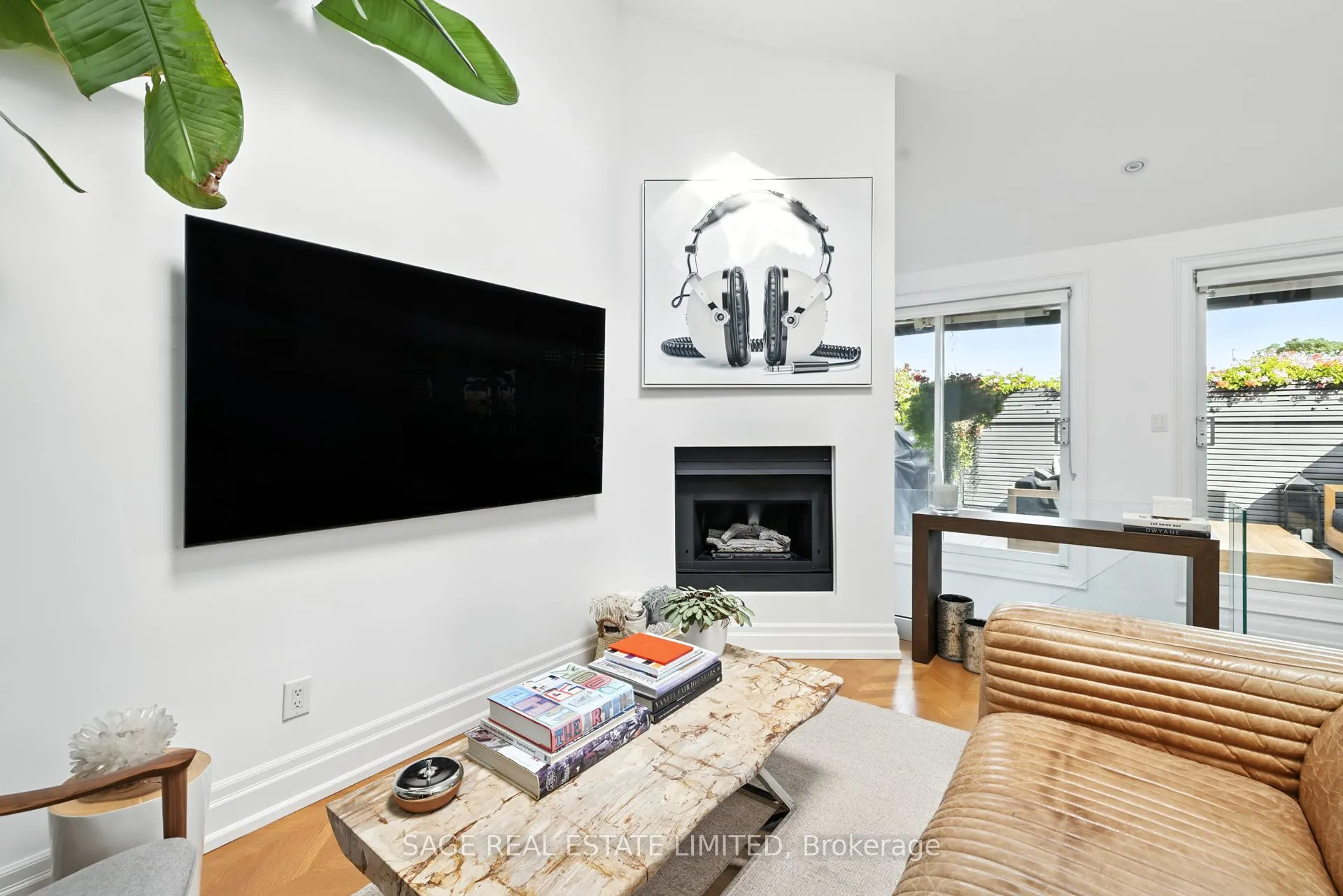 670 Richmond Street W, #205