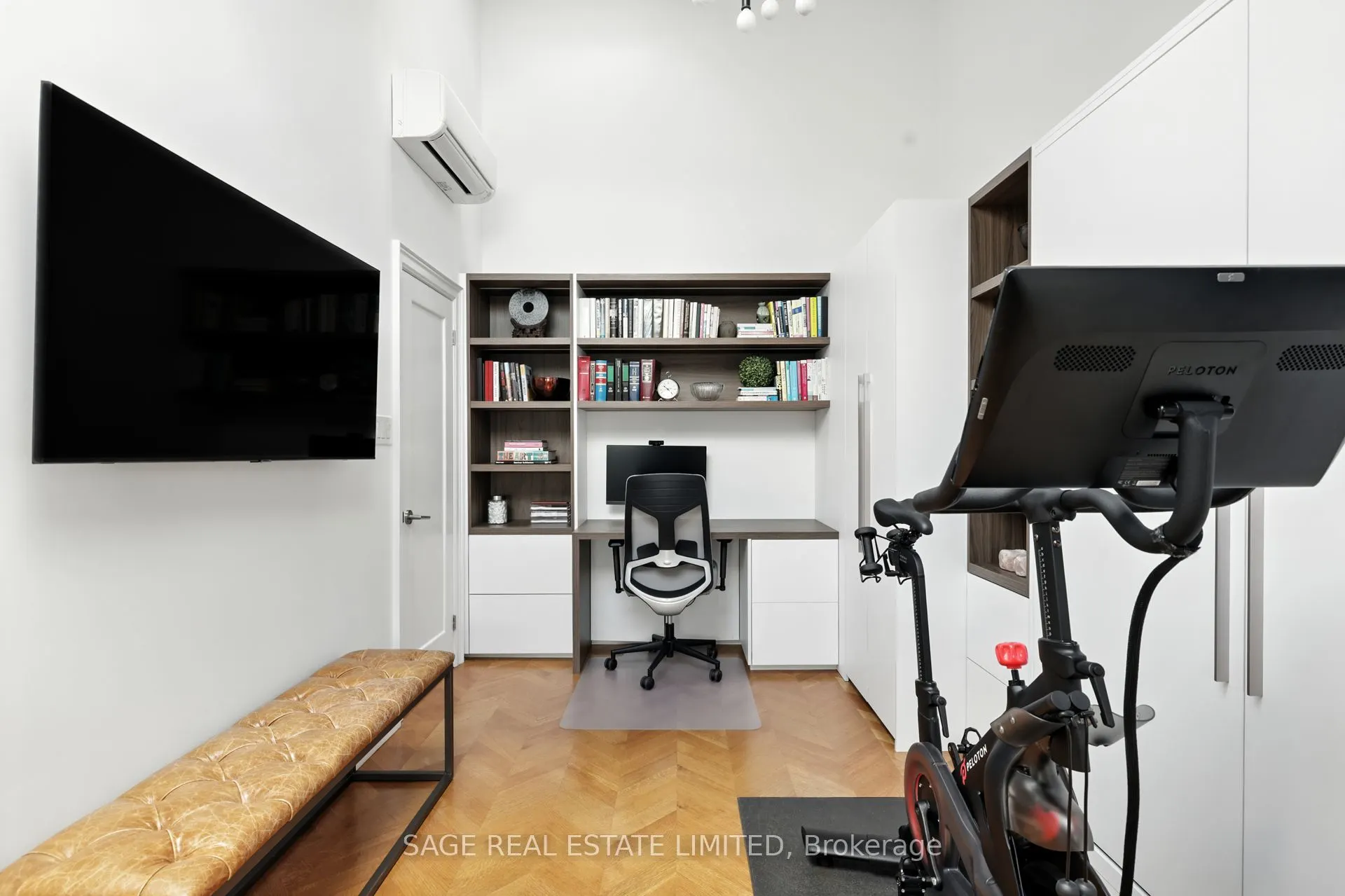 670 Richmond Street W, #205