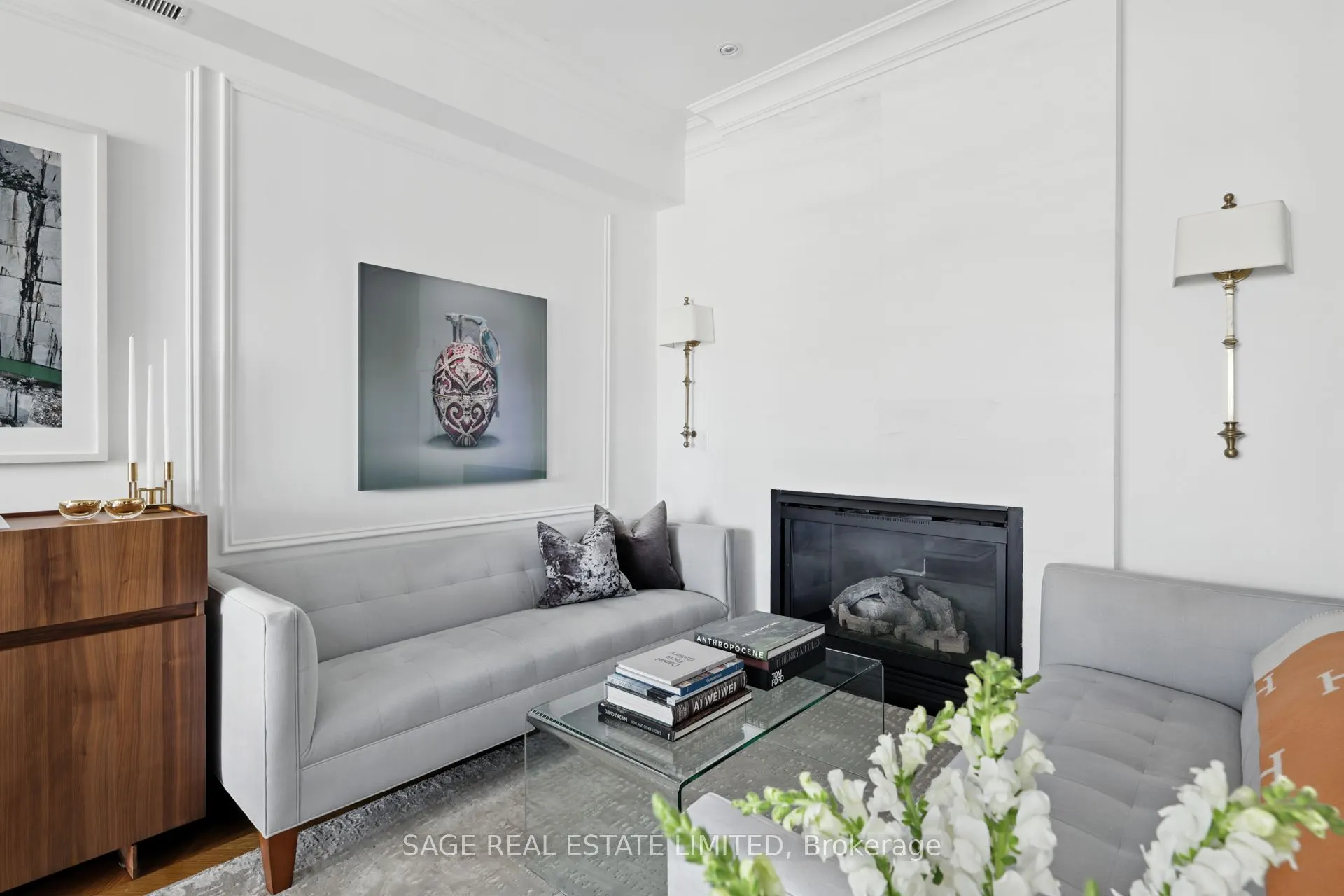 670 Richmond Street W, #205
