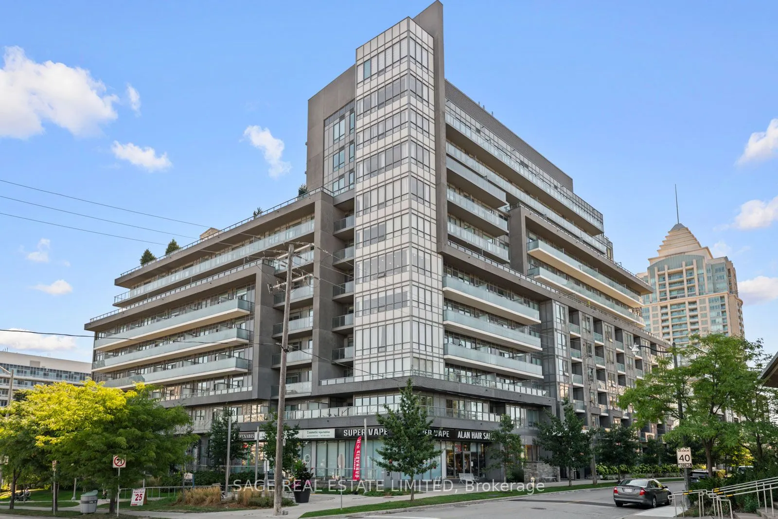 7 Kenaston Gardens, #617
