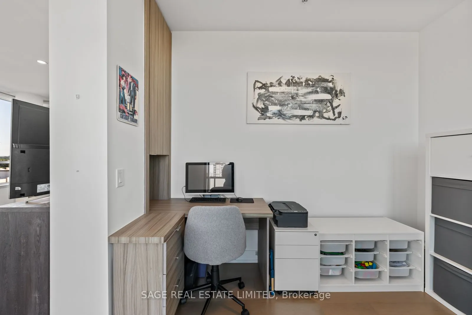7 Kenaston Gardens, #617