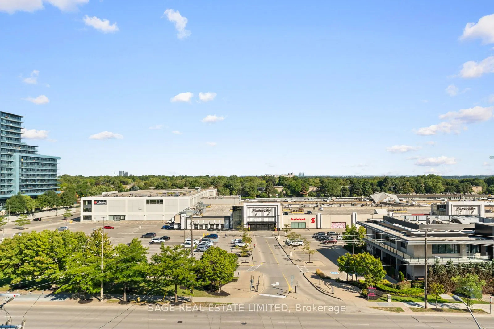 7 Kenaston Gardens, #617