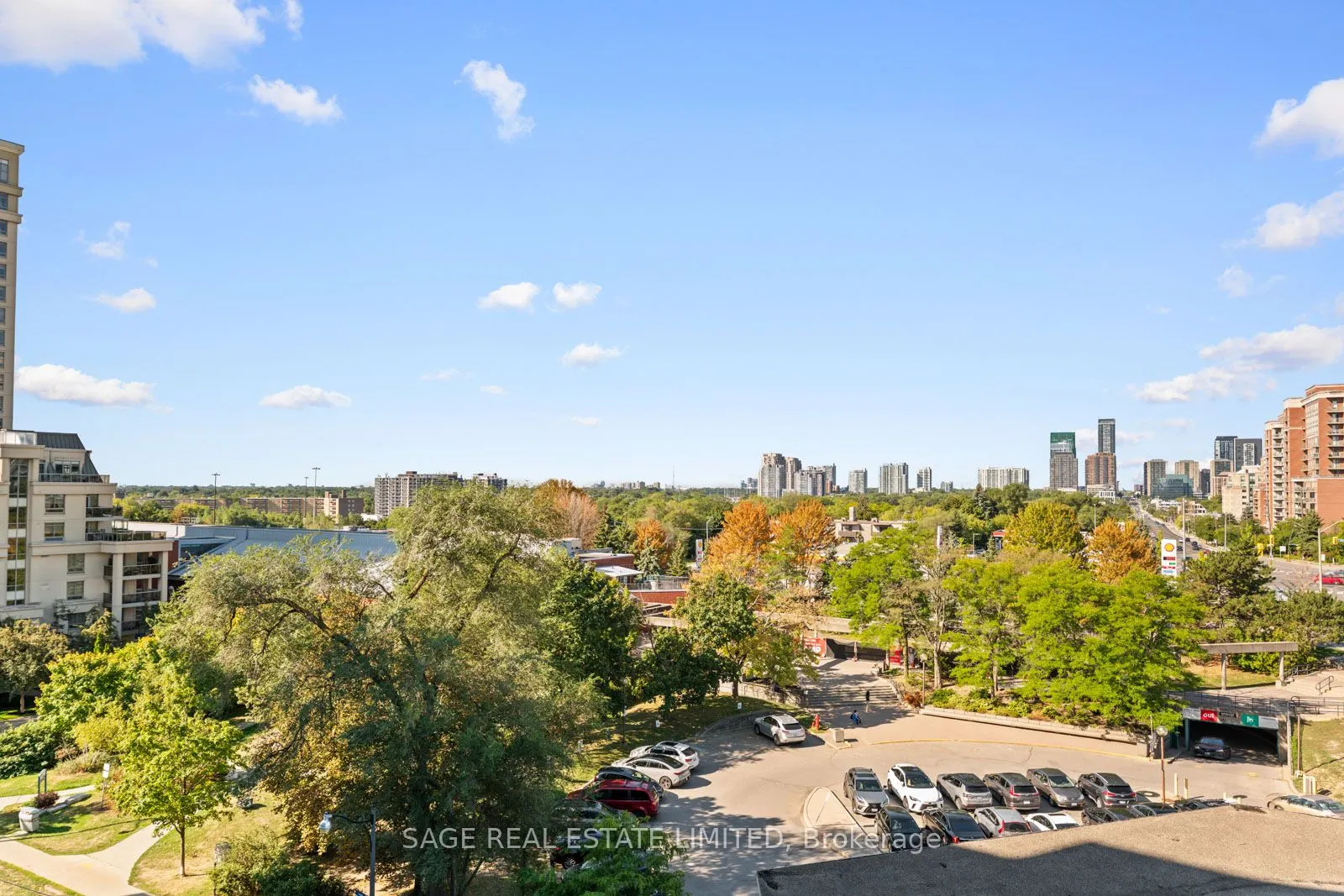 7 Kenaston Gardens, #617