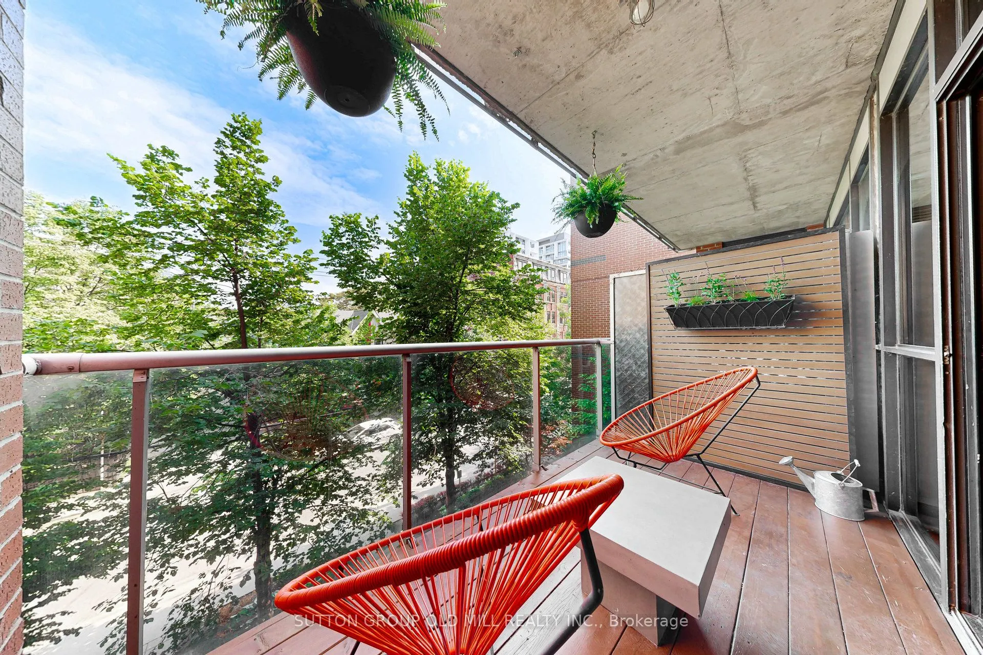 62 Niagara Street, #320