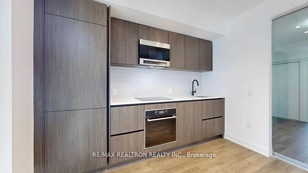 127 Broadway Avenue, #510