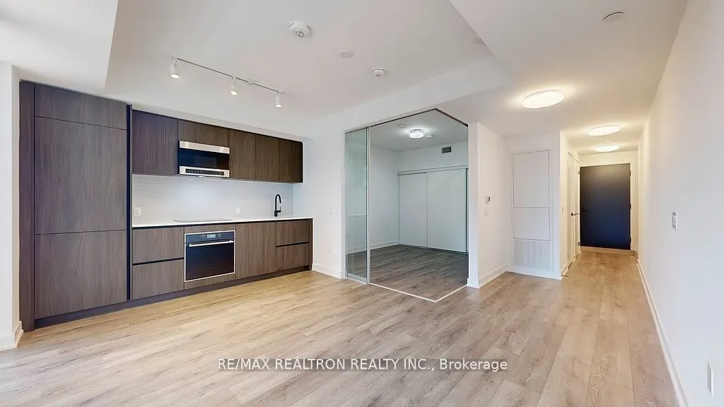 127 Broadway Avenue, #510