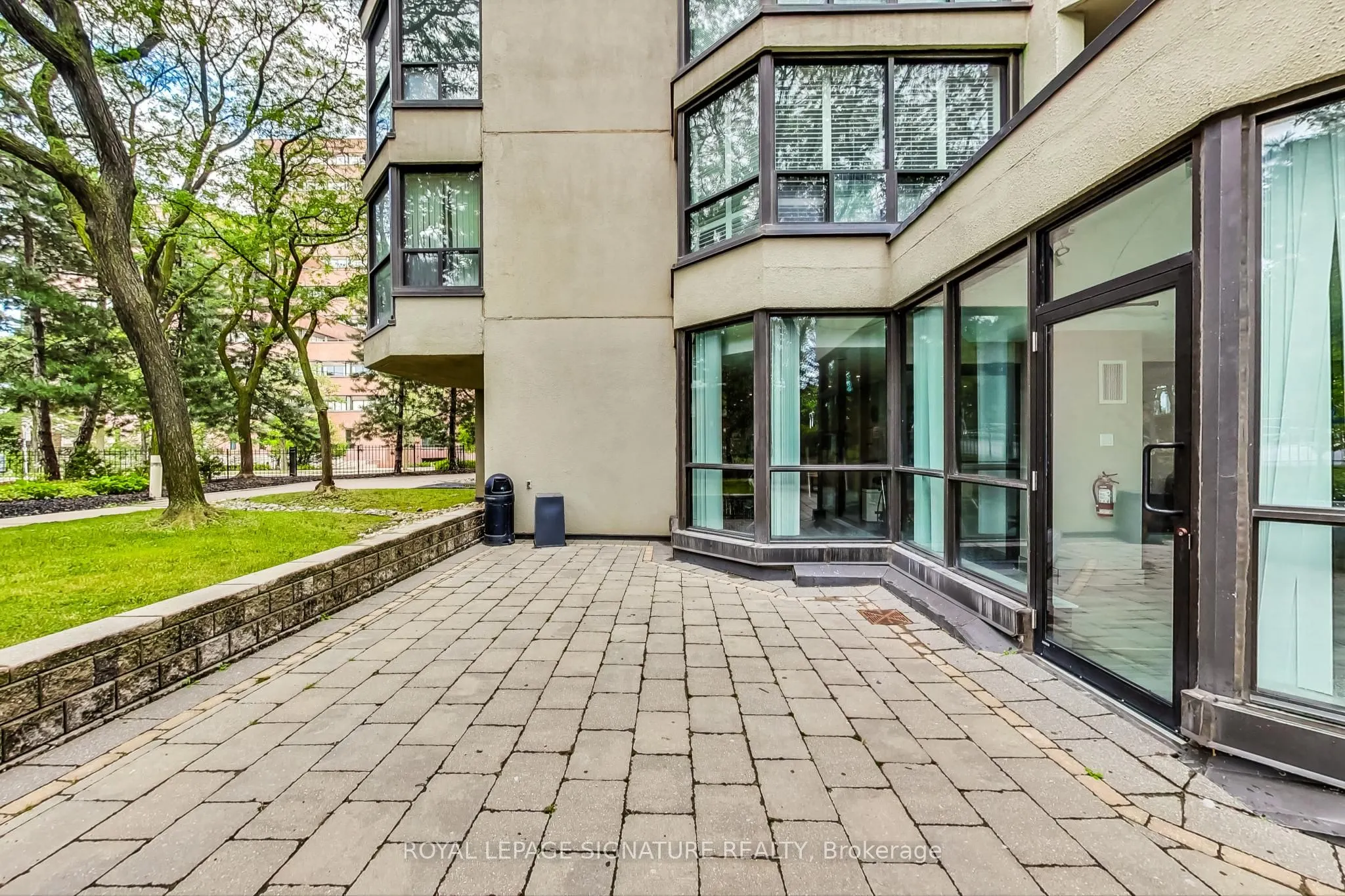 33 Elmhurst Avenue, #1208