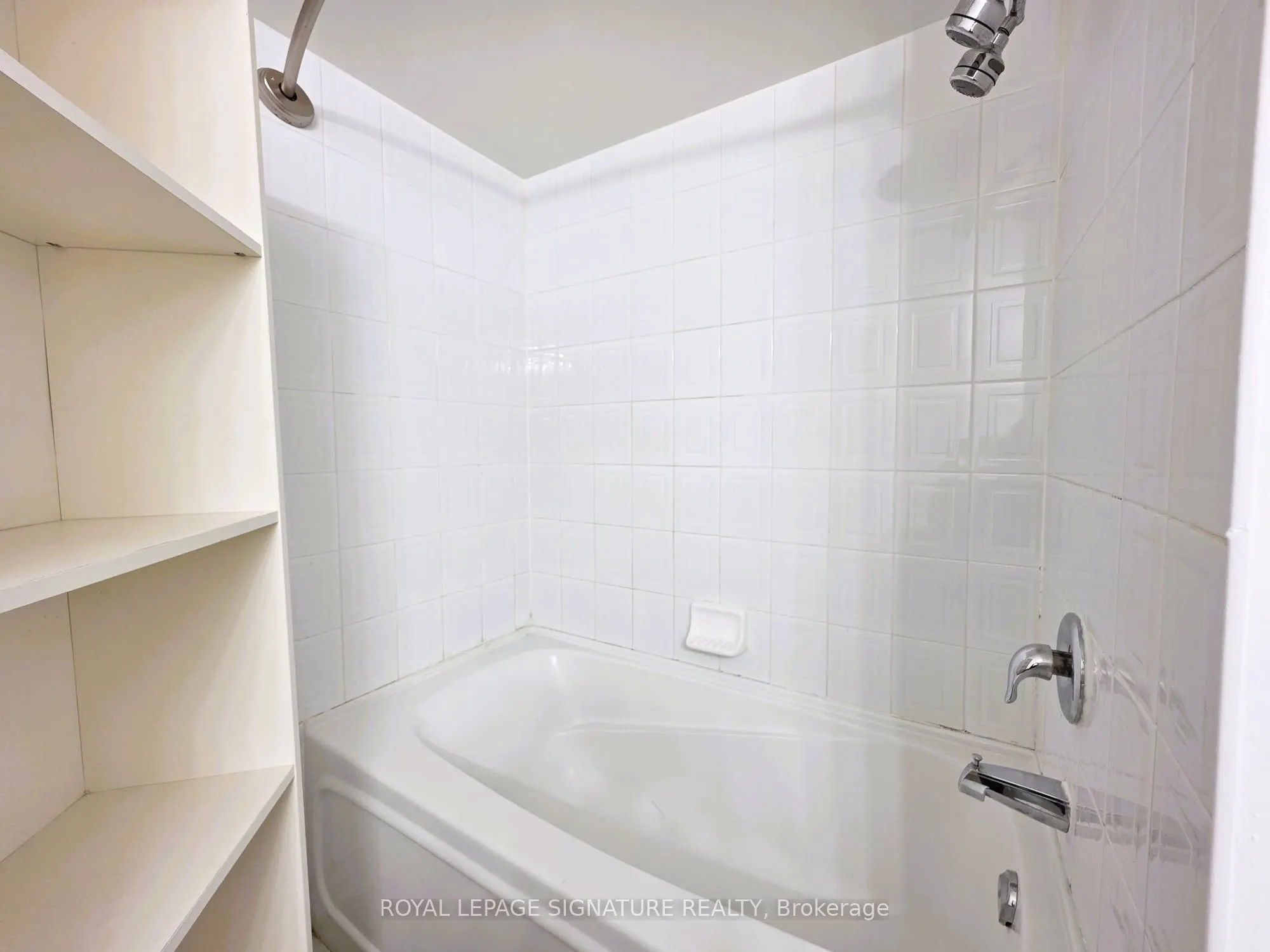 8 Rean Drive, #1002