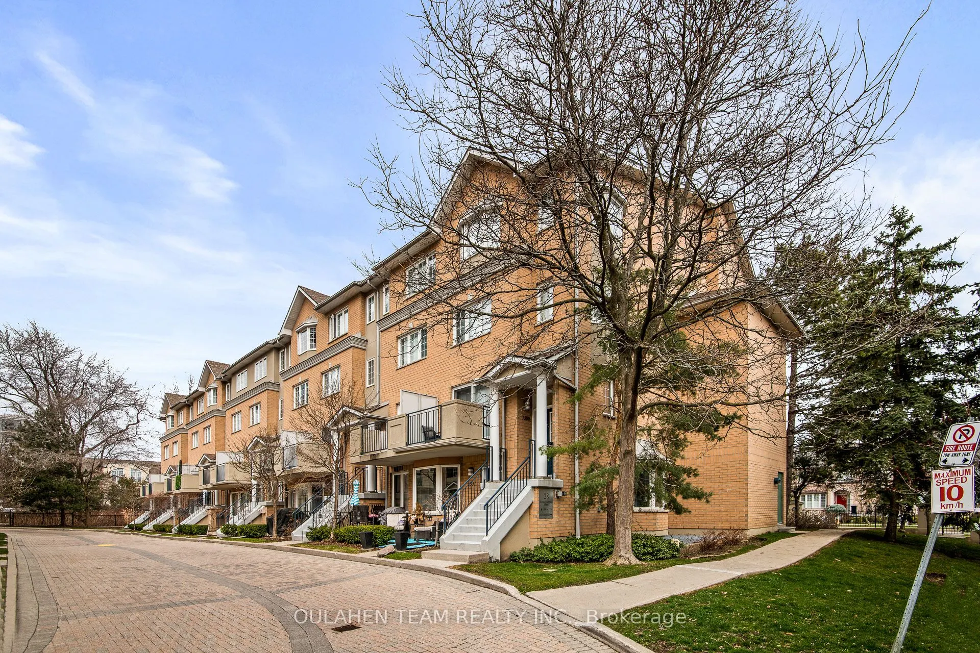 28 Sommerset Way, #1306