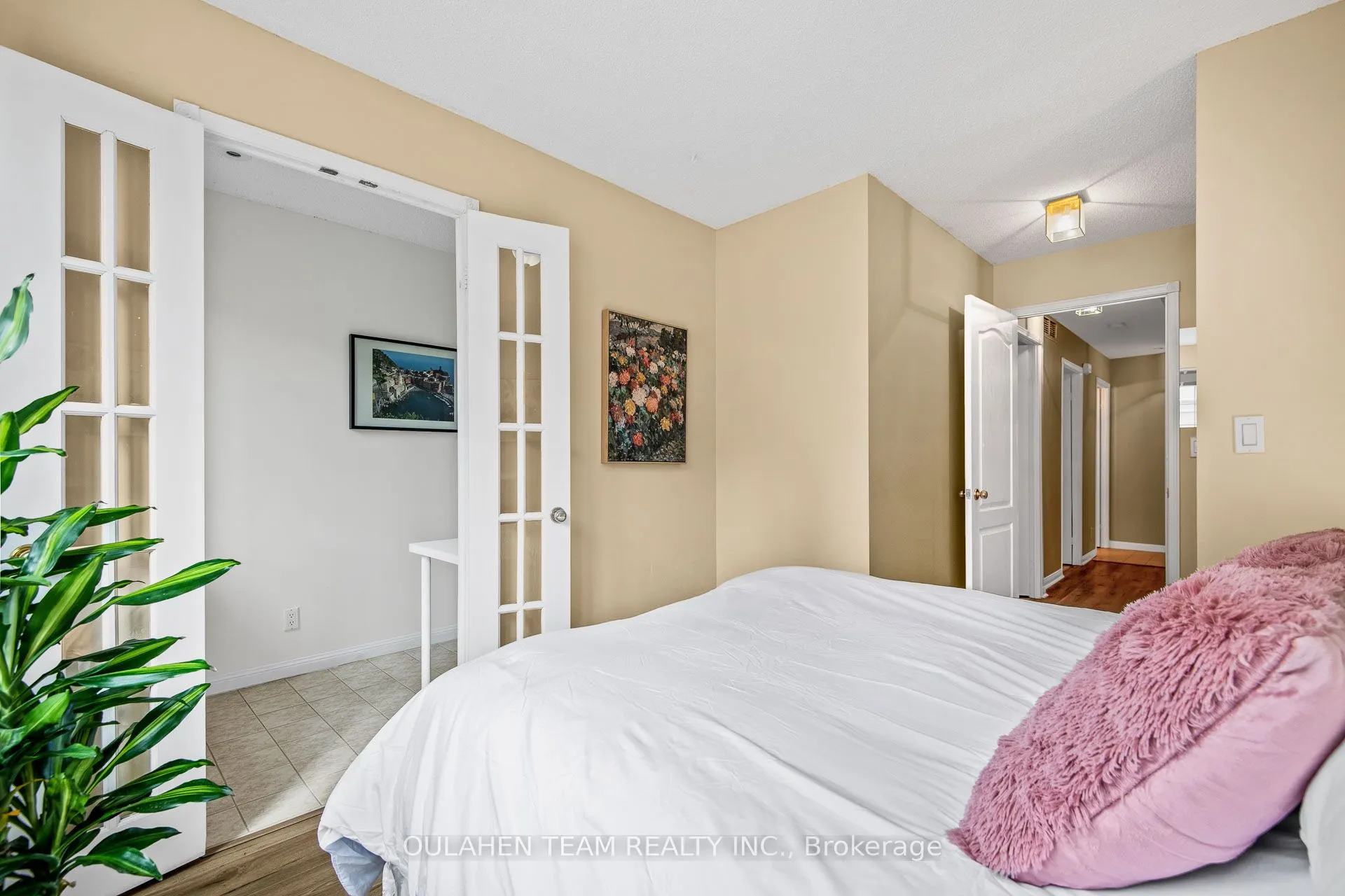 28 Sommerset Way, #1306