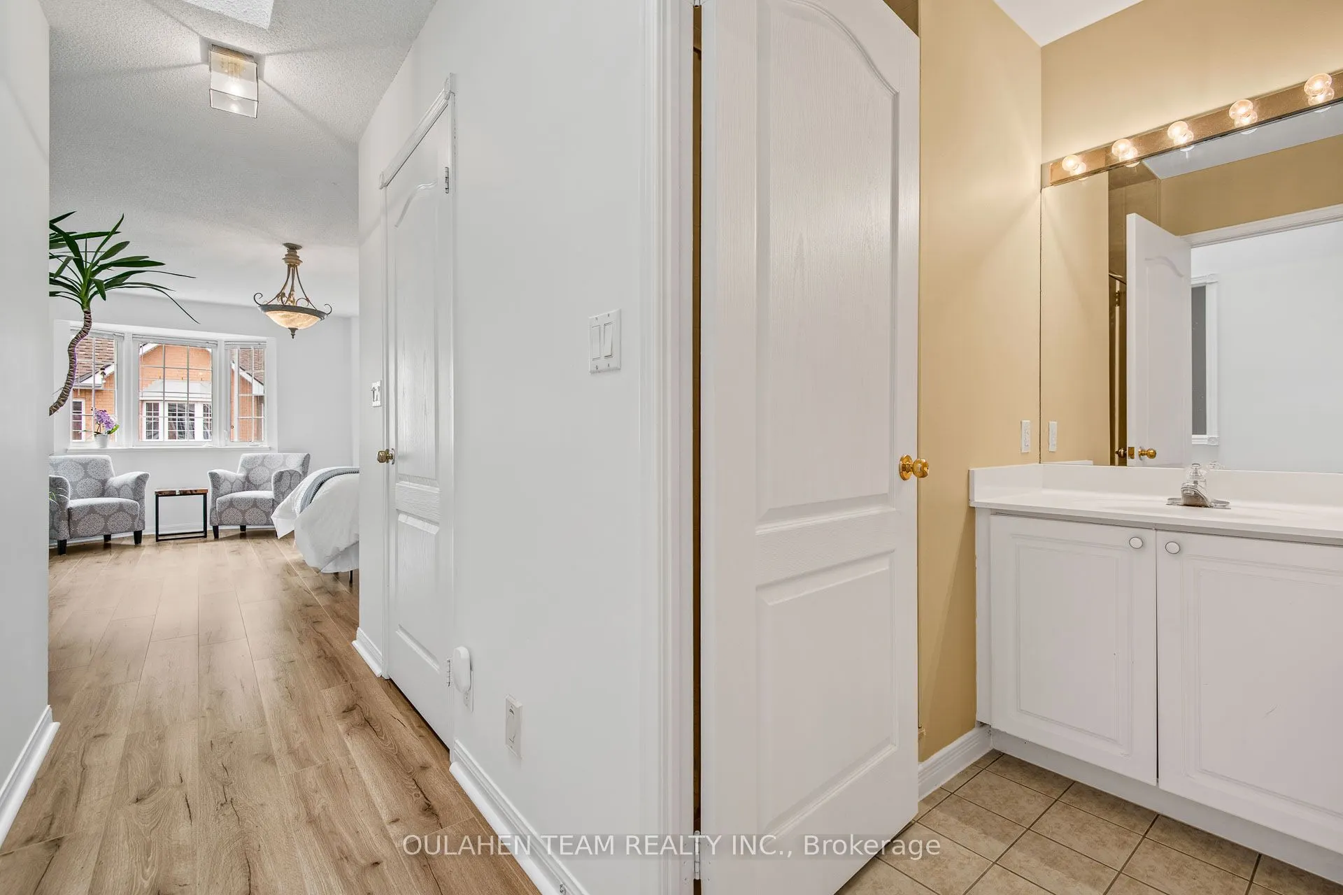 28 Sommerset Way, #1306