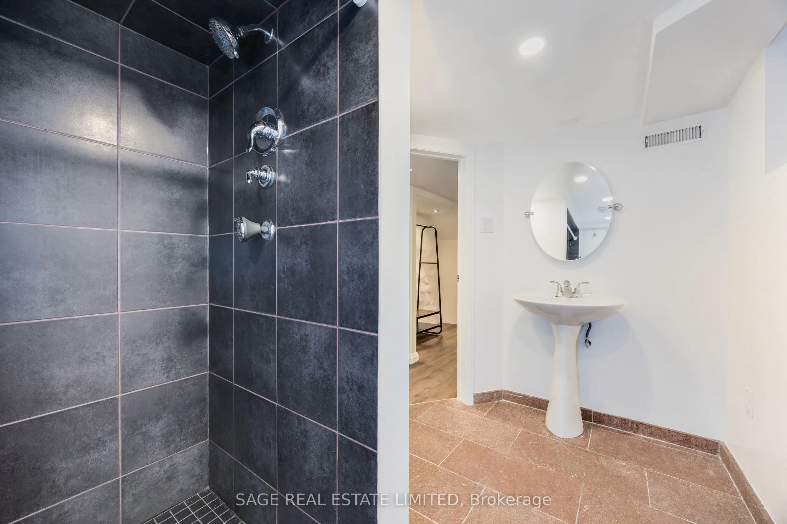 310 Gladstone Avenue, #MAIN