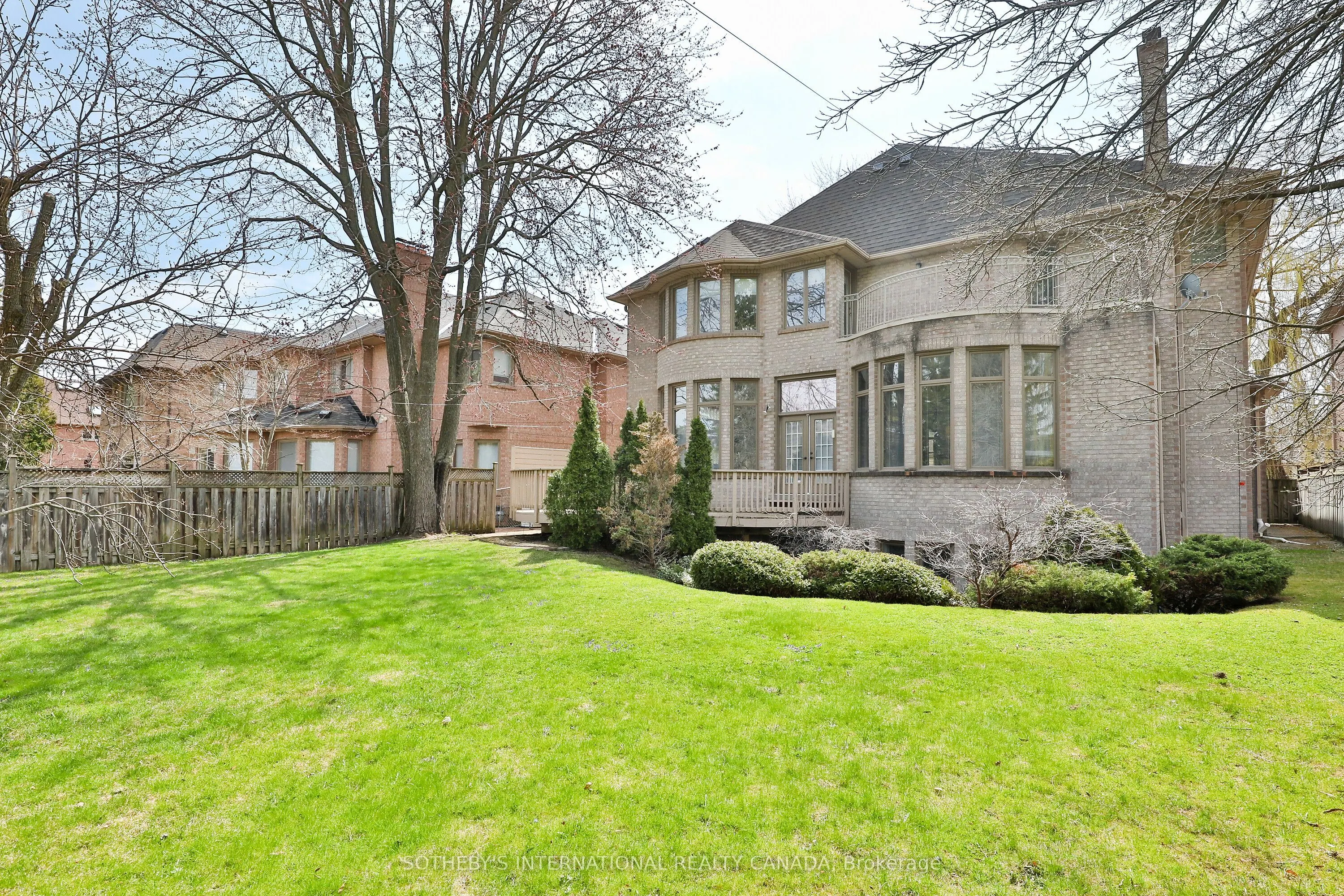 290 Byng Avenue