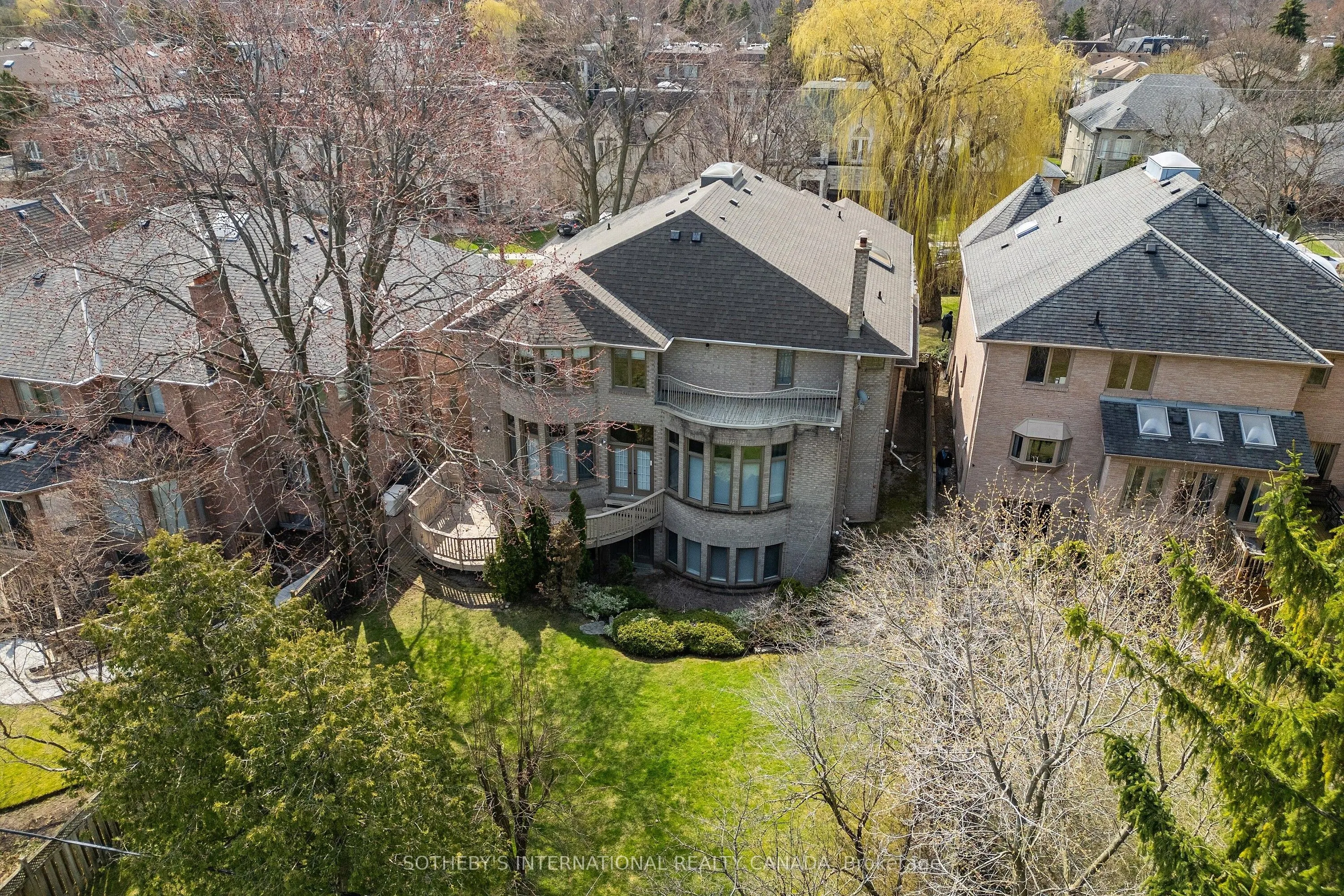 290 Byng Avenue