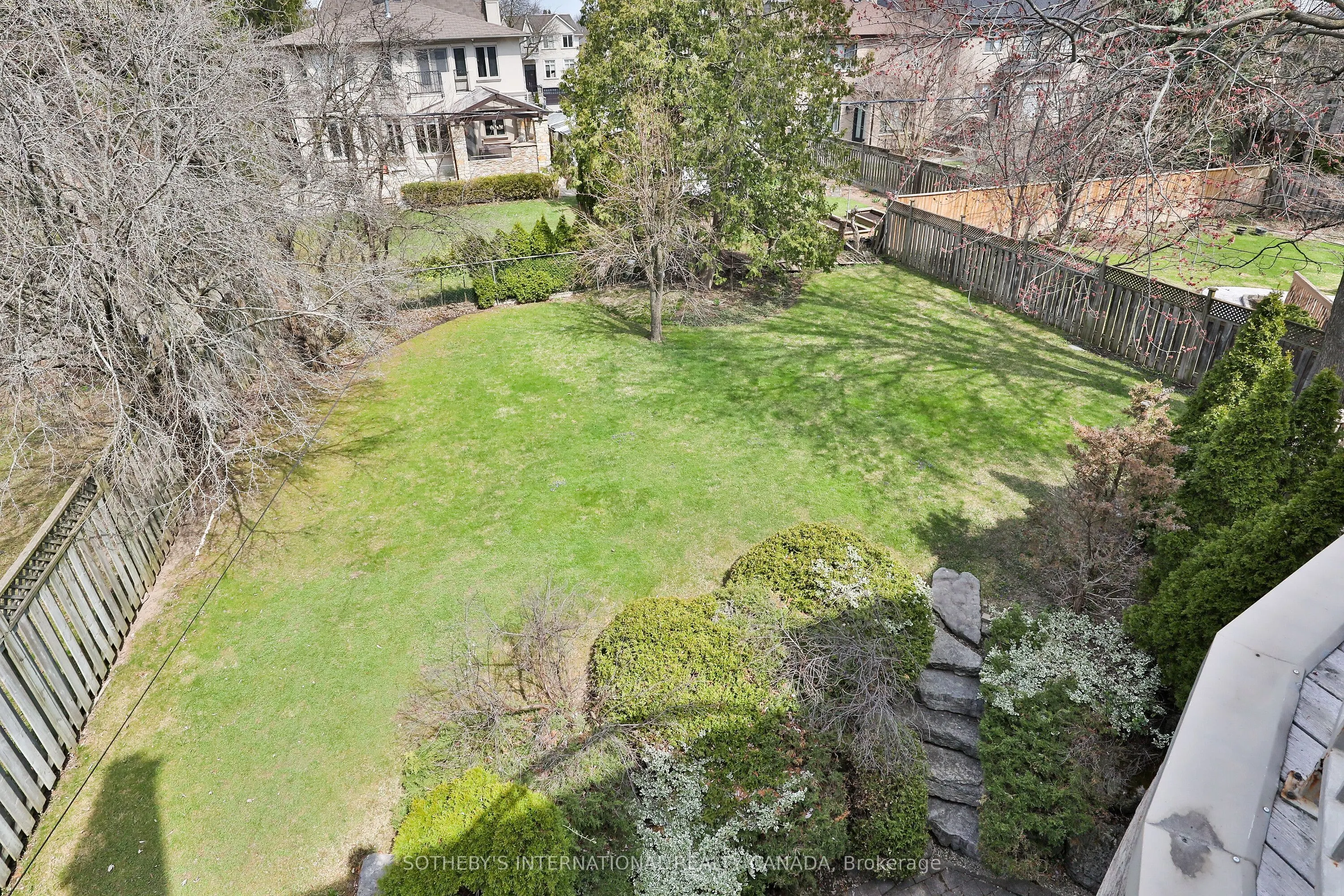 290 Byng Avenue
