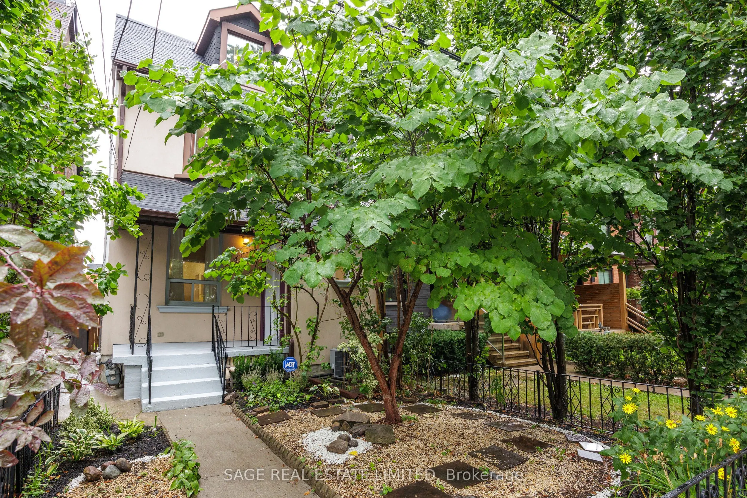 310 Gladstone Avenue, #UPPER
