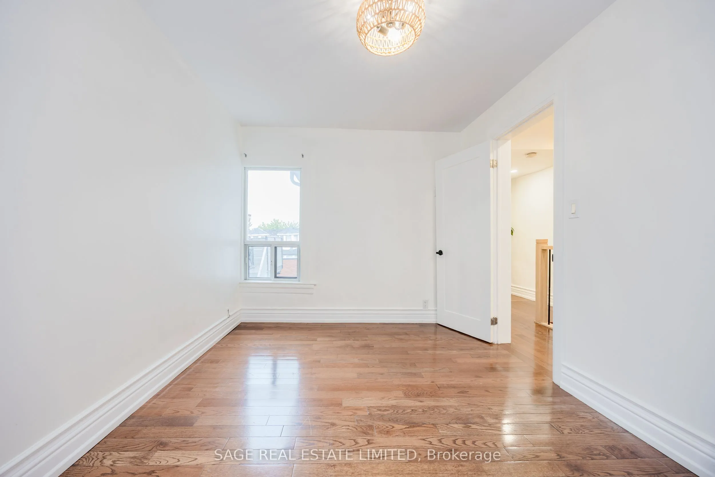 310 Gladstone Avenue, #UPPER