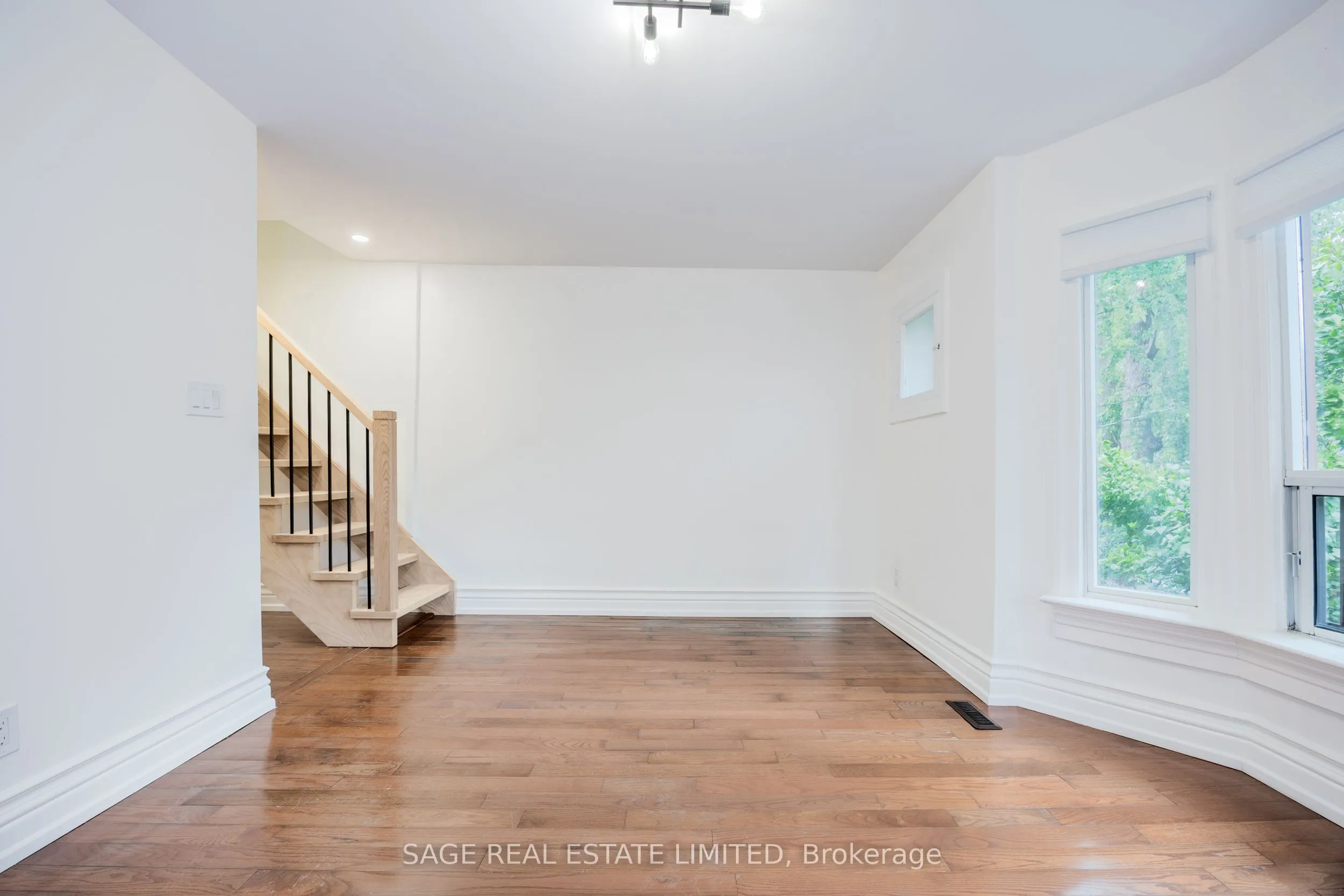 310 Gladstone Avenue, #UPPER