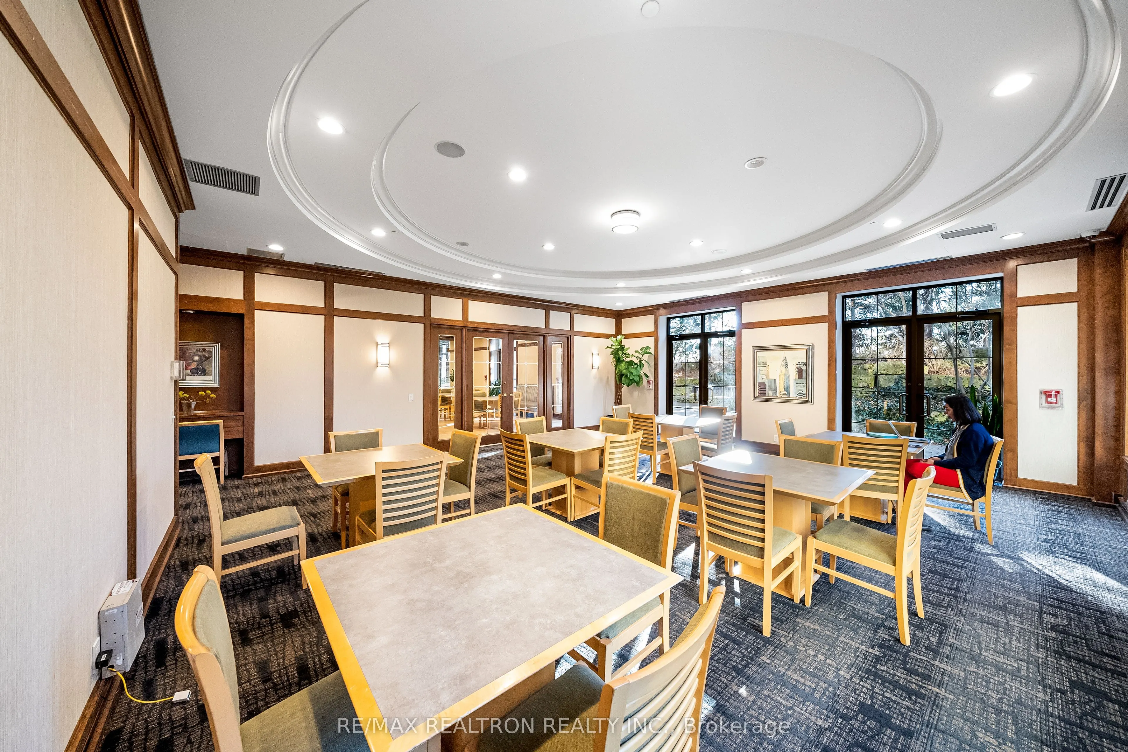 78 Harrison Garden Boulevard, #1607