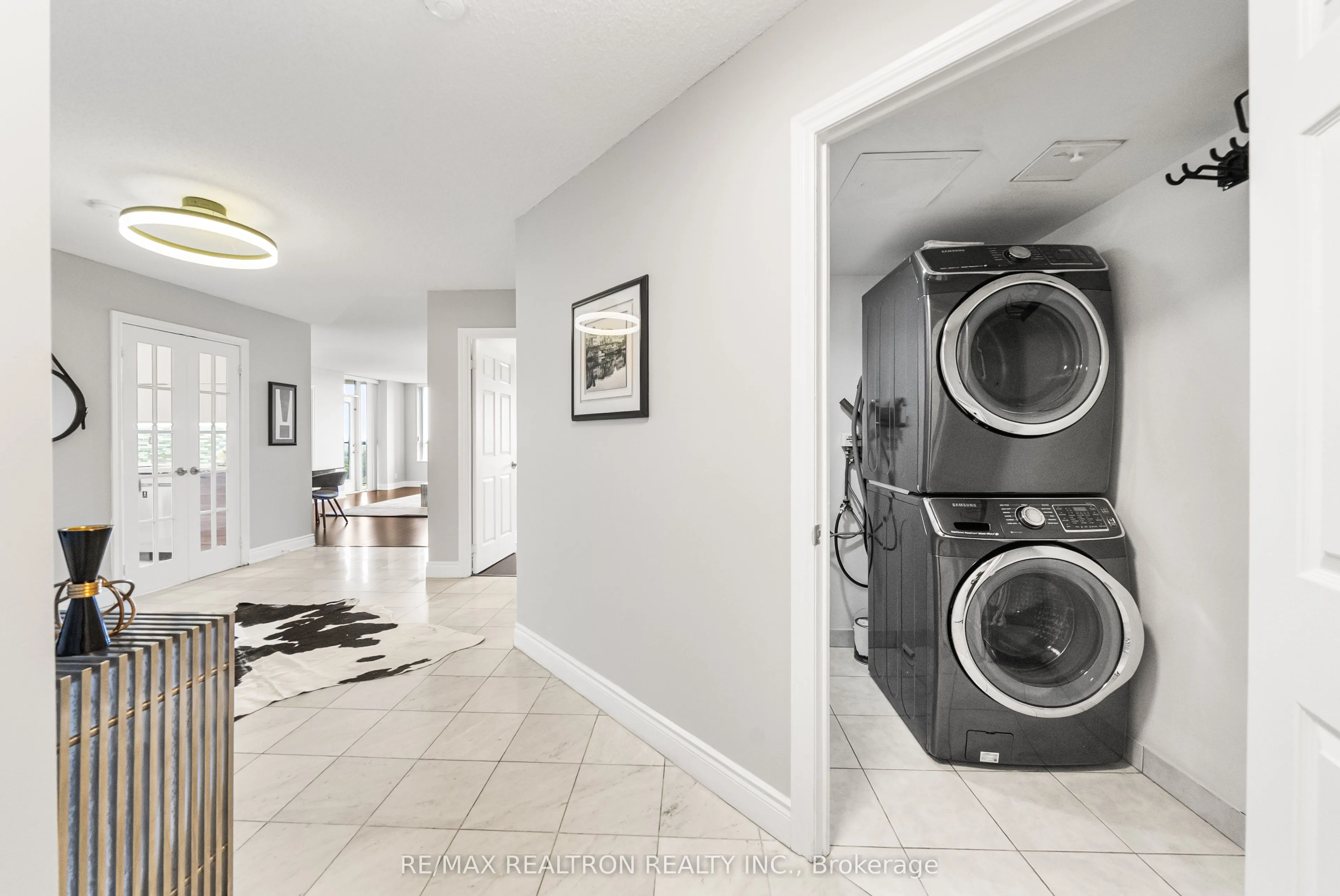 78 Harrison Garden Boulevard, #1607