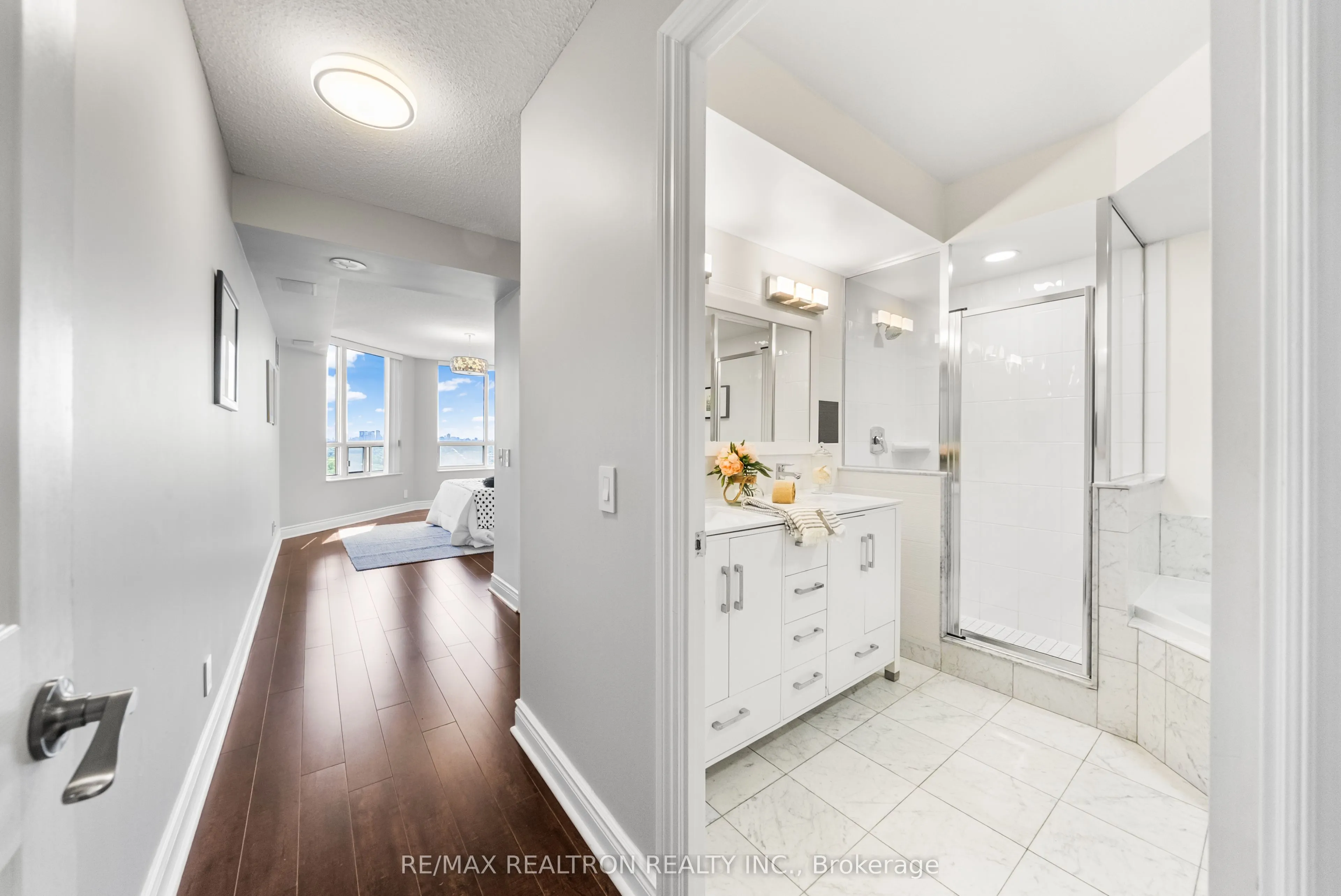78 Harrison Garden Boulevard, #1607