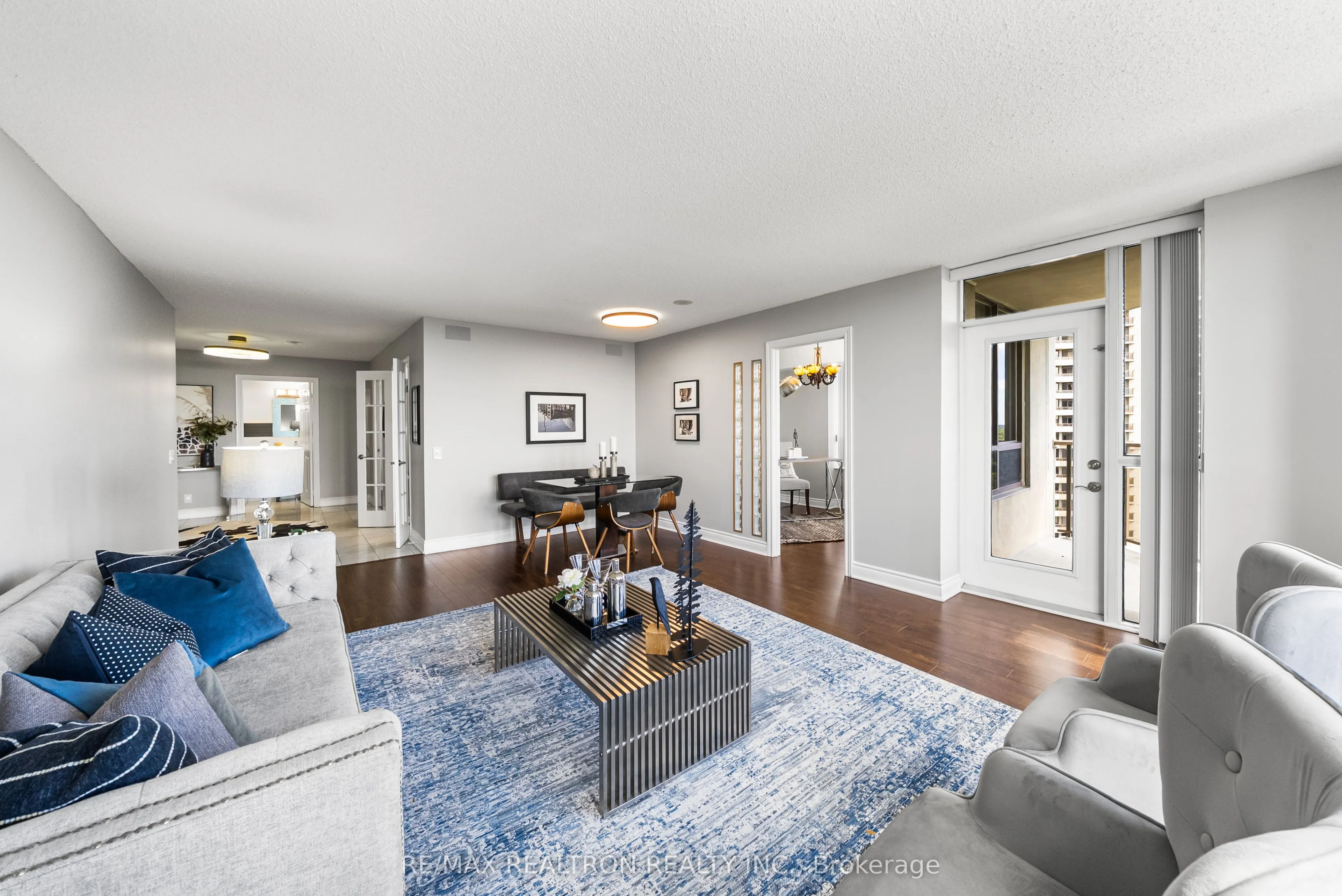 78 Harrison Garden Boulevard, #1607