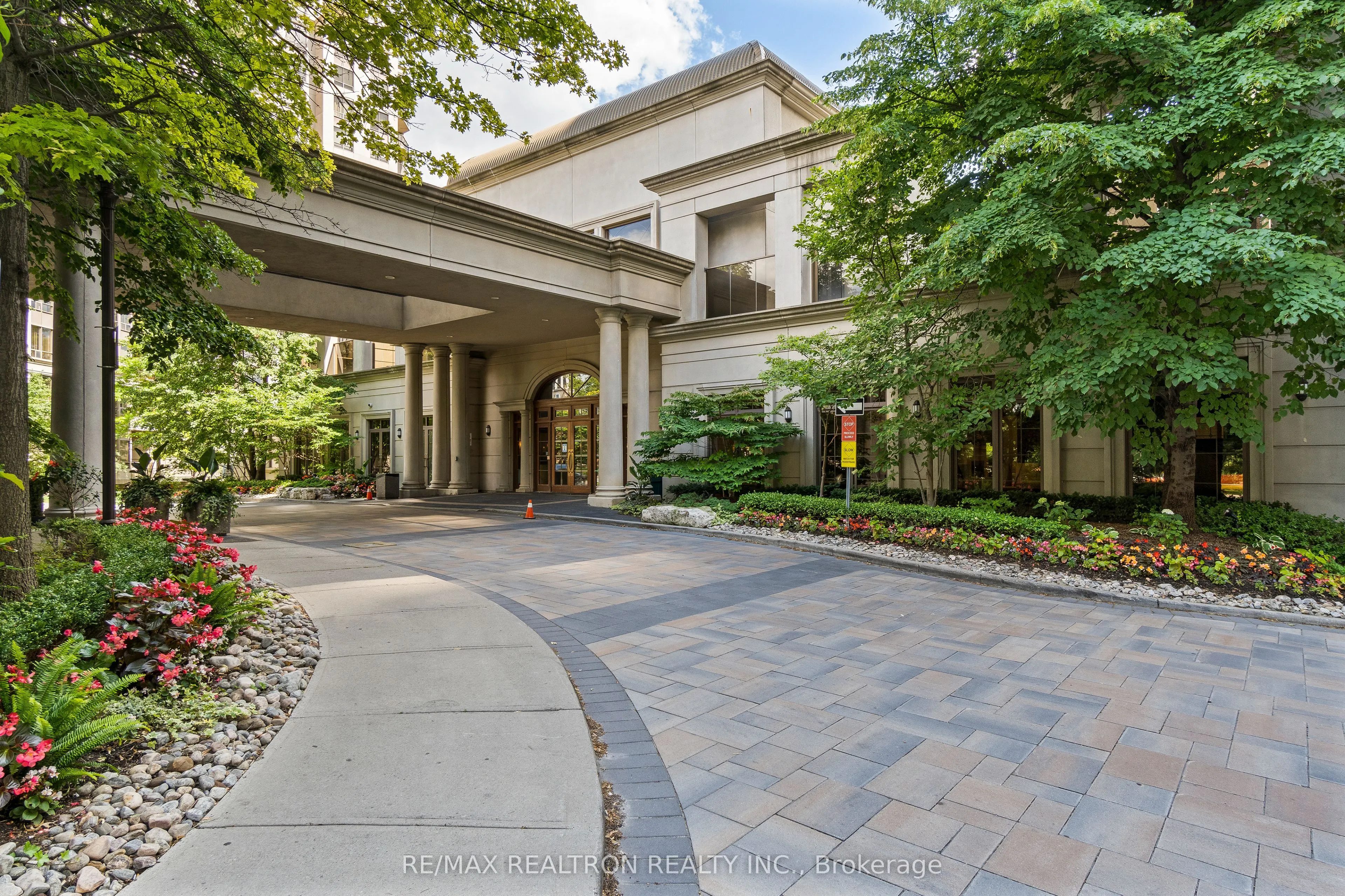 78 Harrison Garden Boulevard, #1607