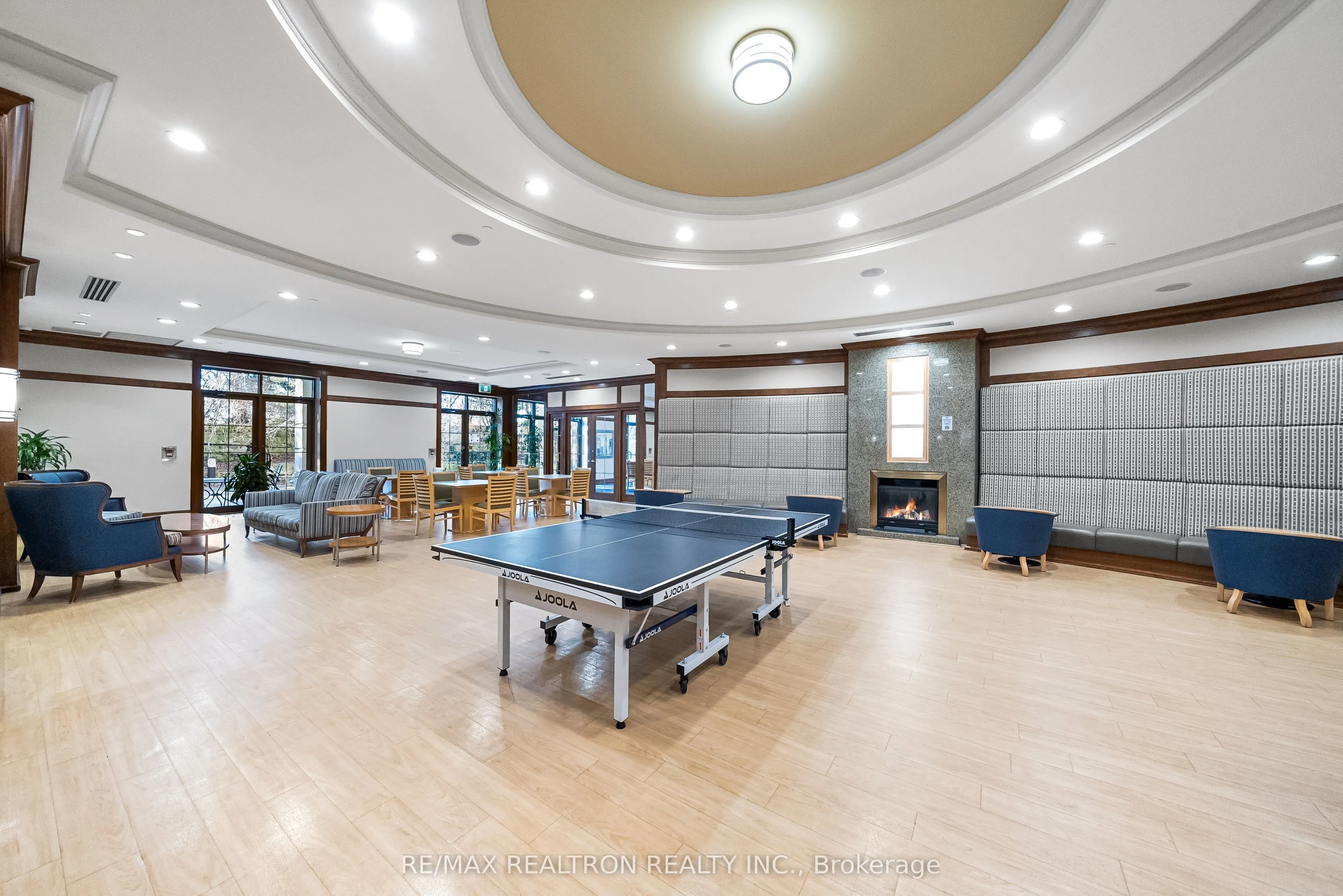 78 Harrison Garden Boulevard, #1607