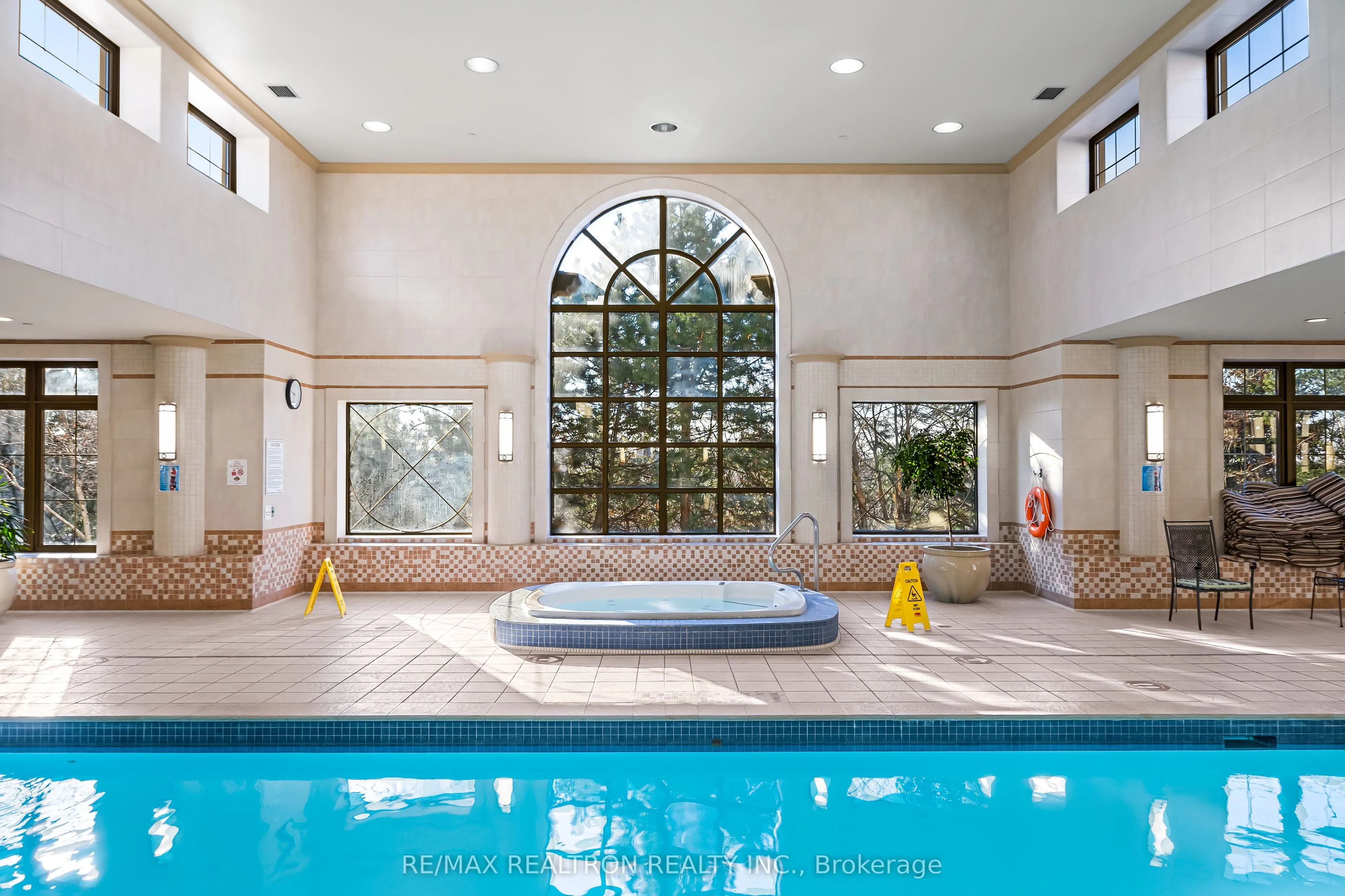 78 Harrison Garden Boulevard, #1607