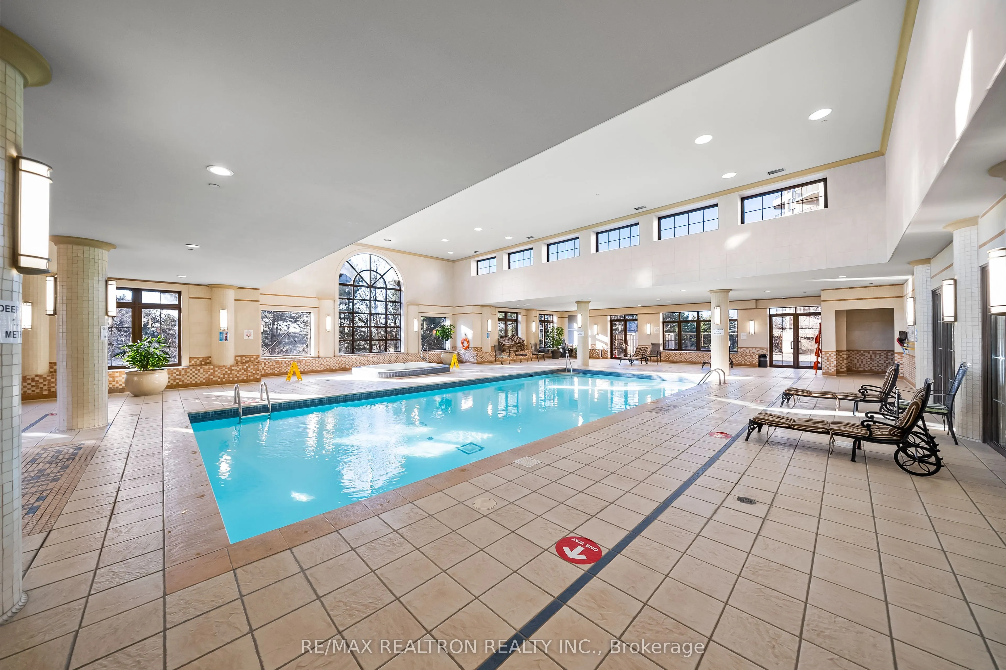 78 Harrison Garden Boulevard, #1607