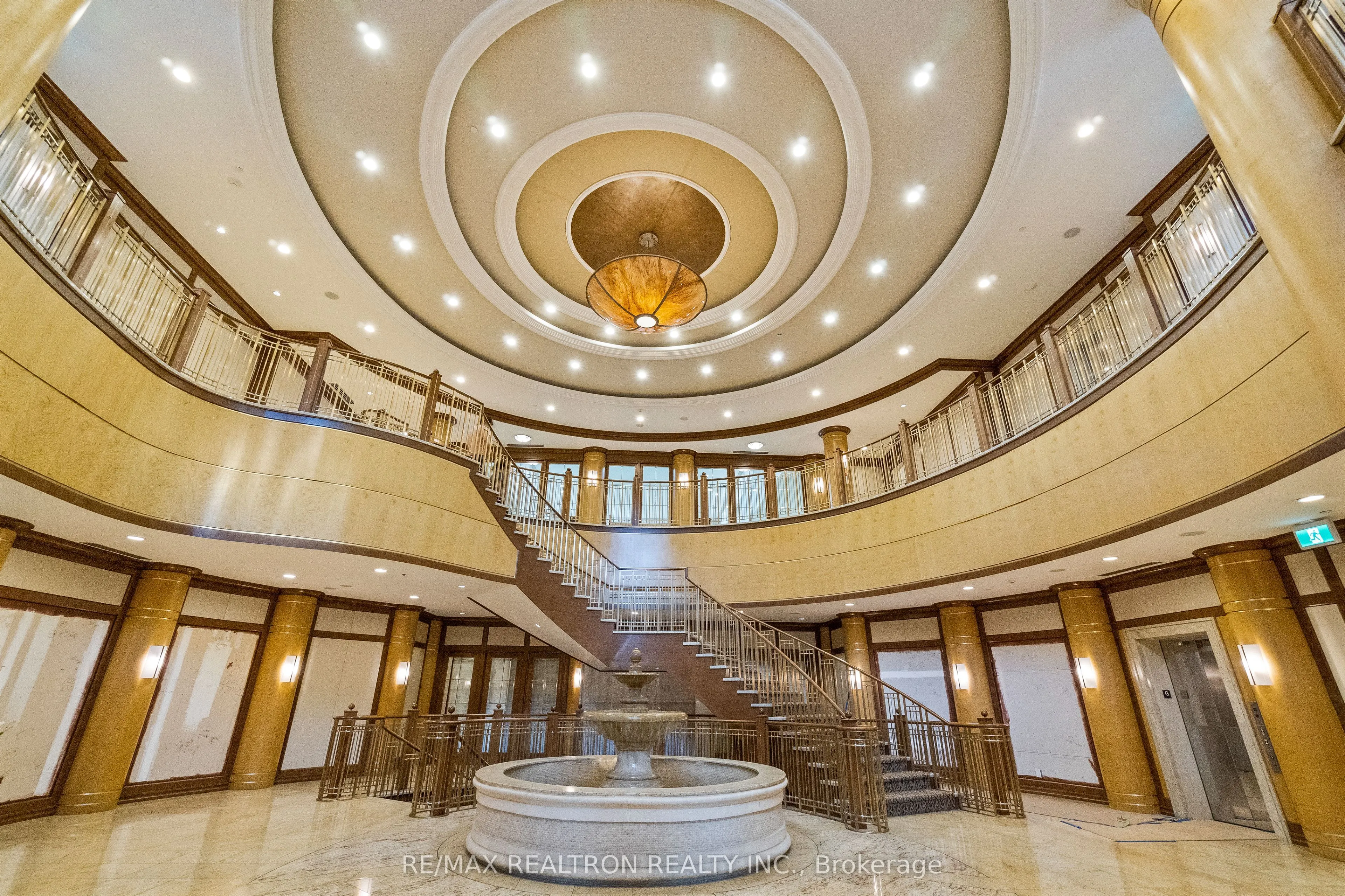 78 Harrison Garden Boulevard, #1607
