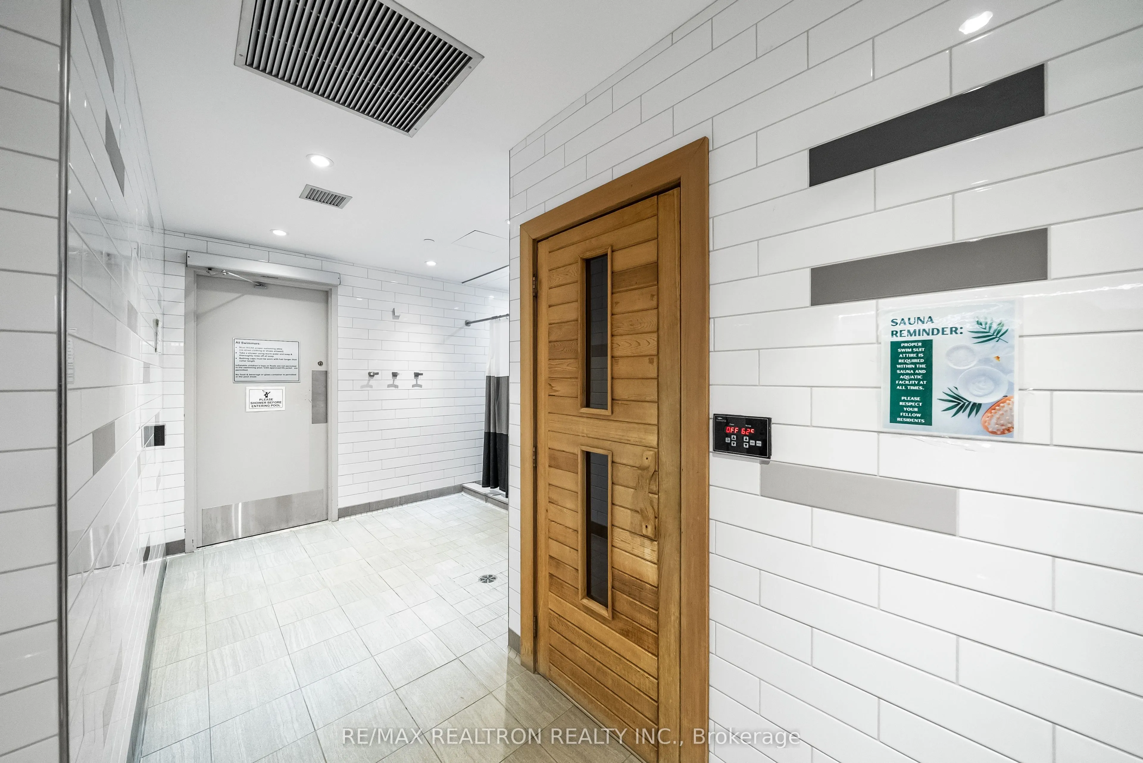 78 Harrison Garden Boulevard, #1607