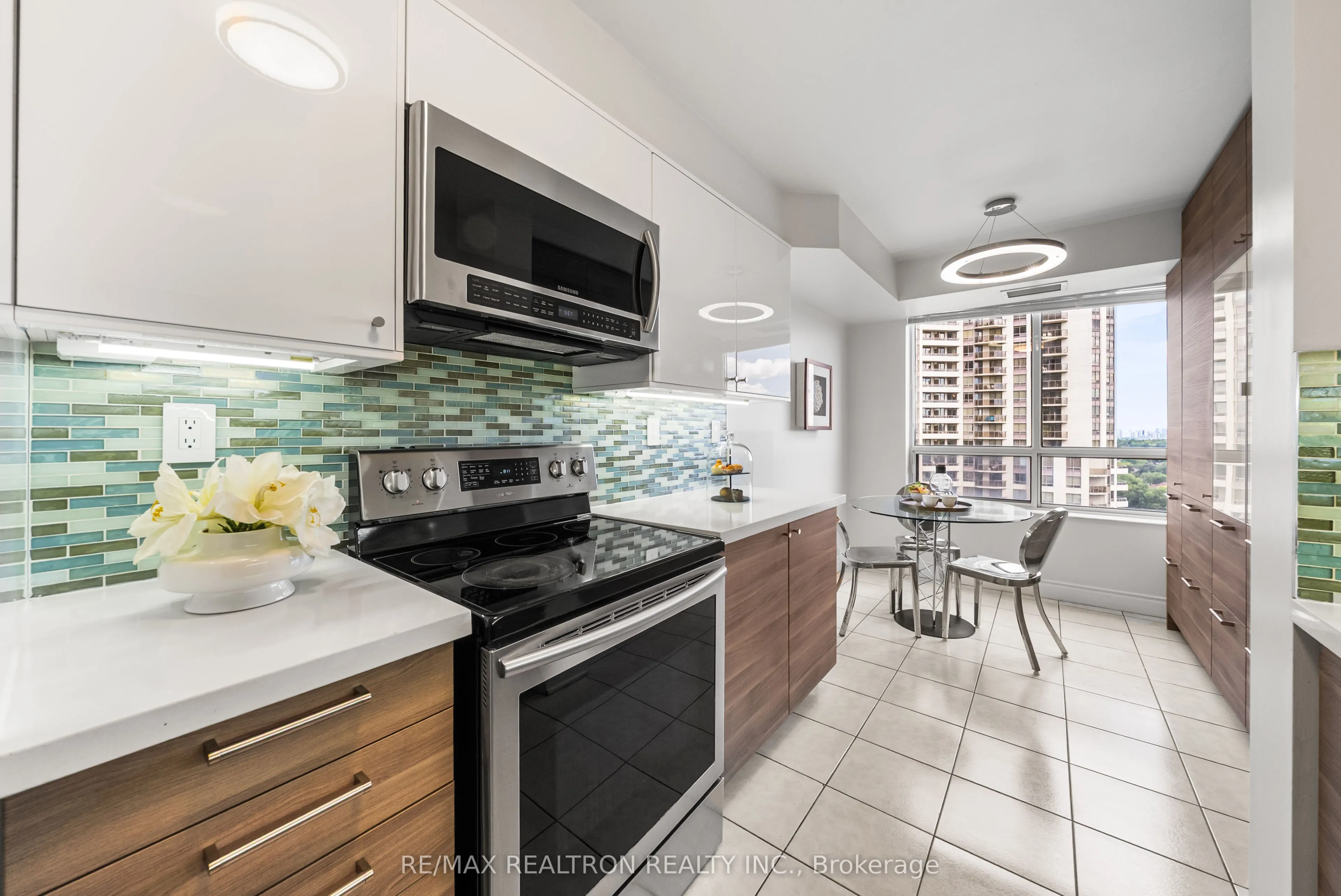 78 Harrison Garden Boulevard, #1607
