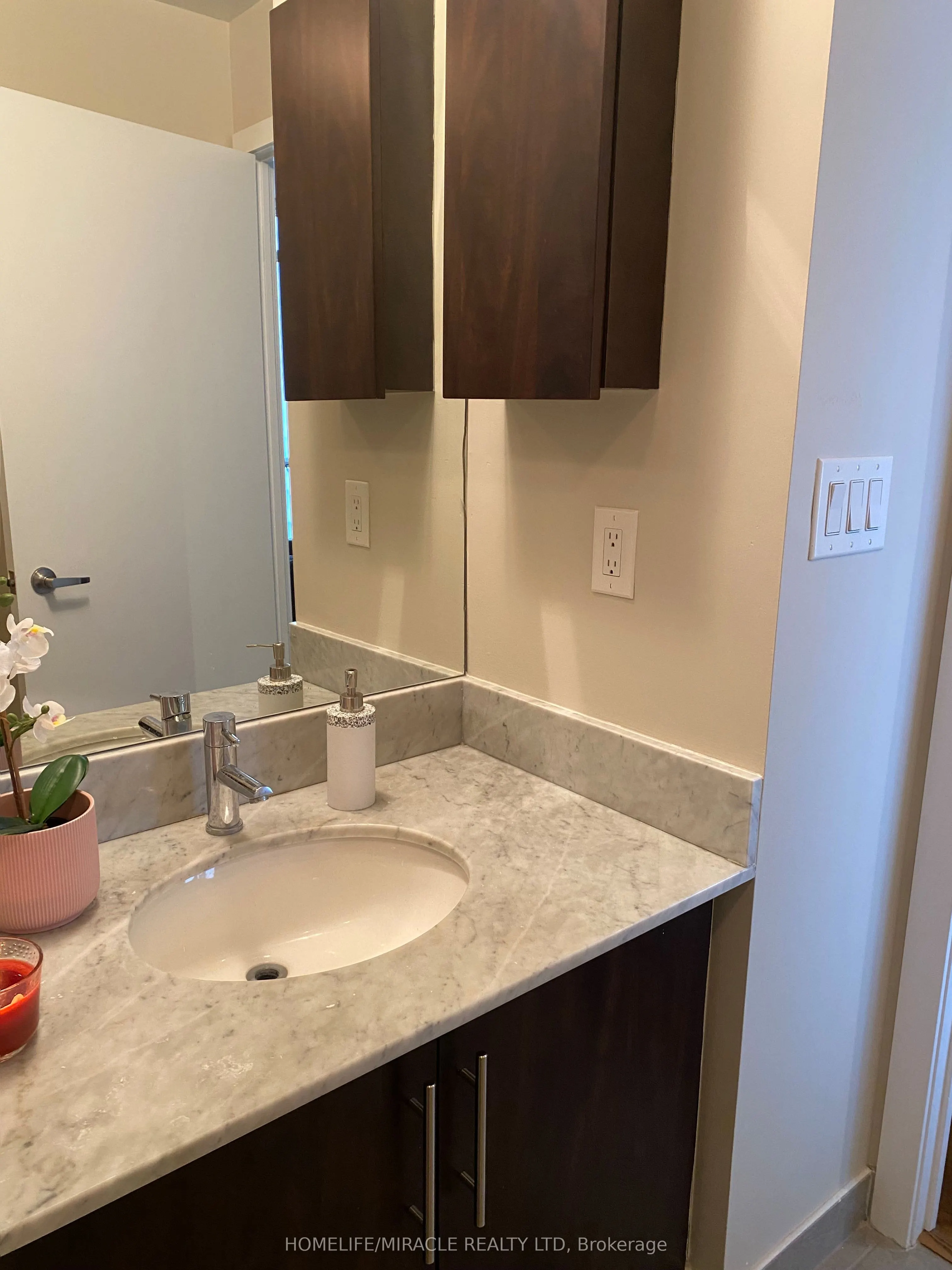 65 Bremner Boulevard, #4901