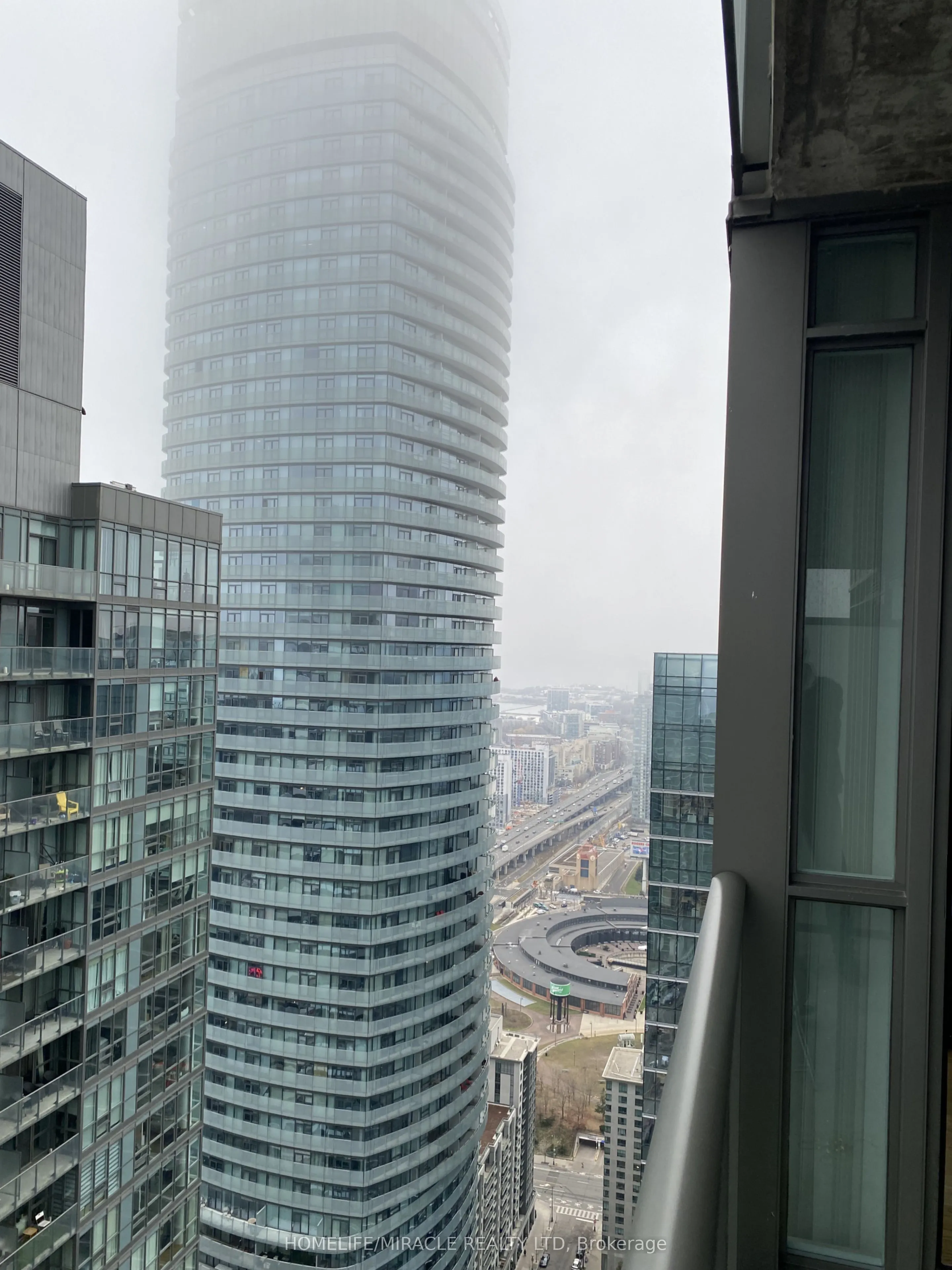 65 Bremner Boulevard, #4901