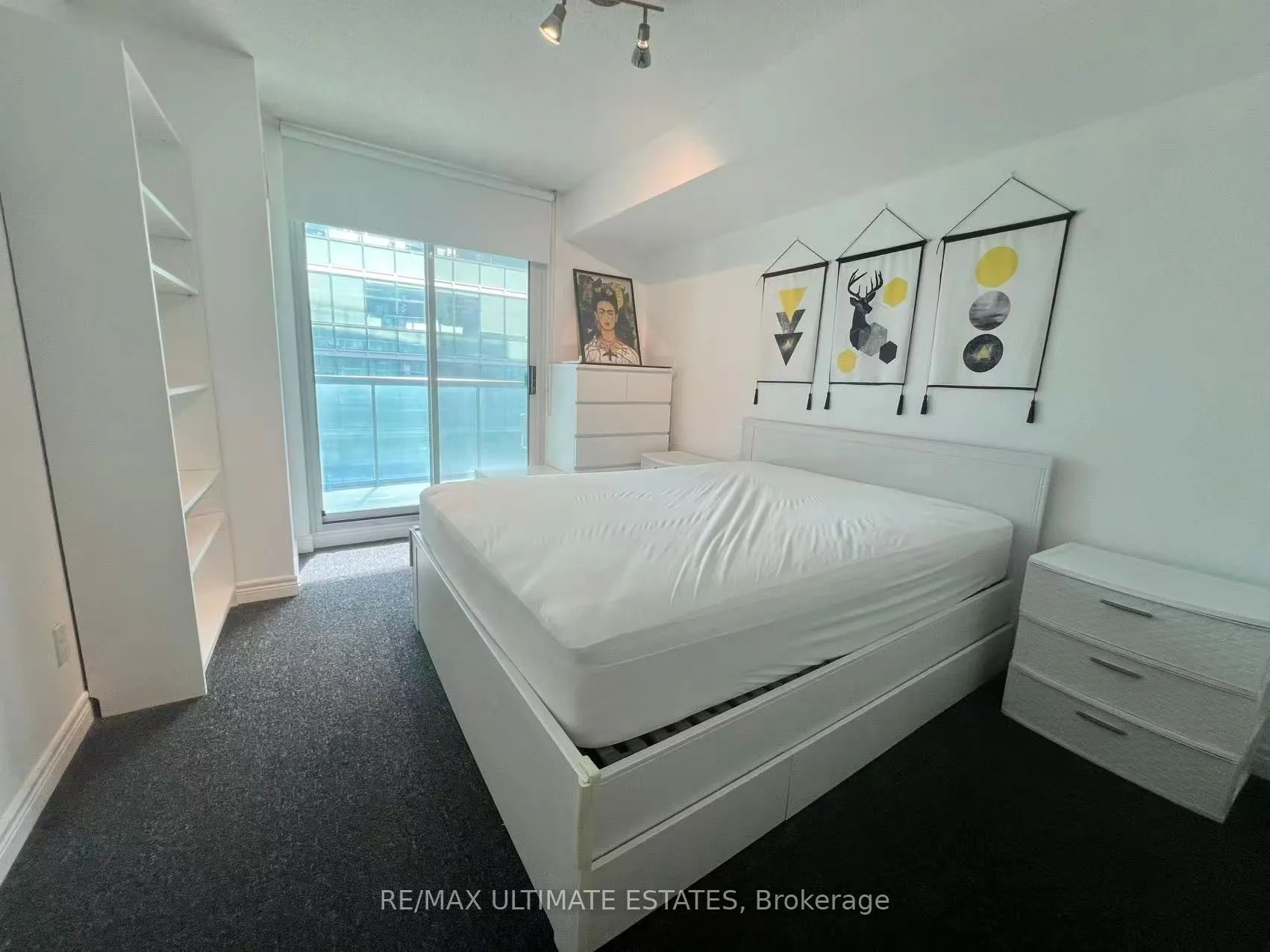 30 Grand Trunk Crescent, #3107