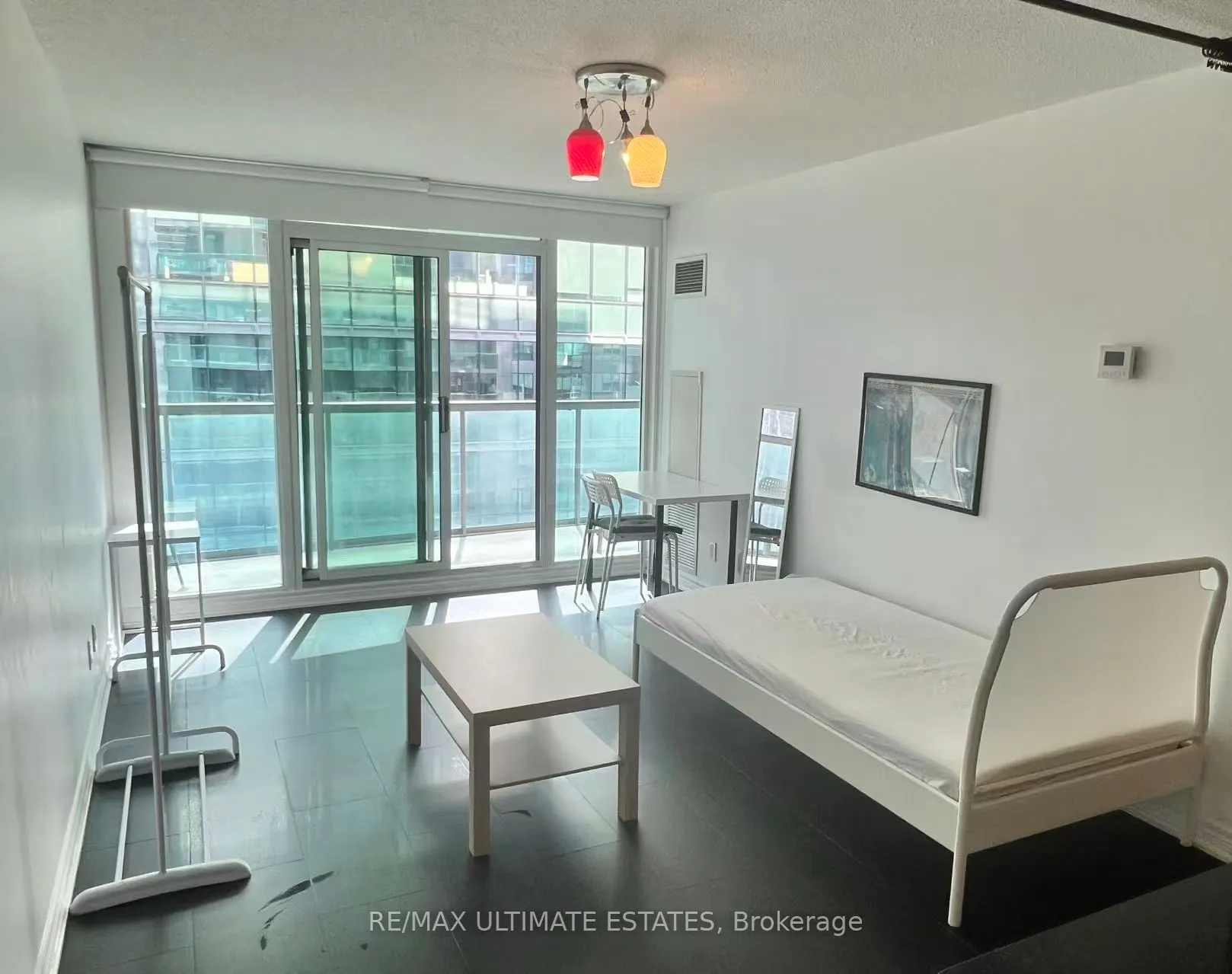 30 Grand Trunk Crescent, #3107