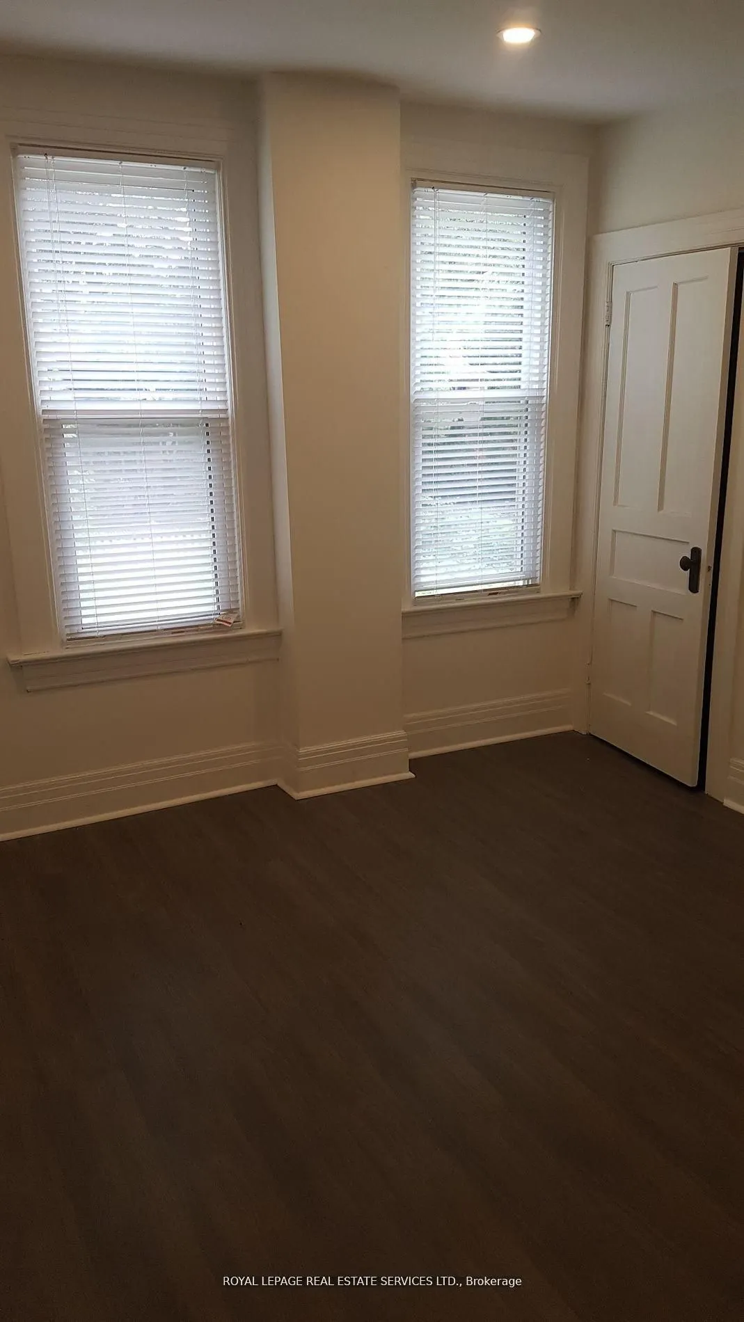 241 Blythwood Road, #Main & 2nd Flr
