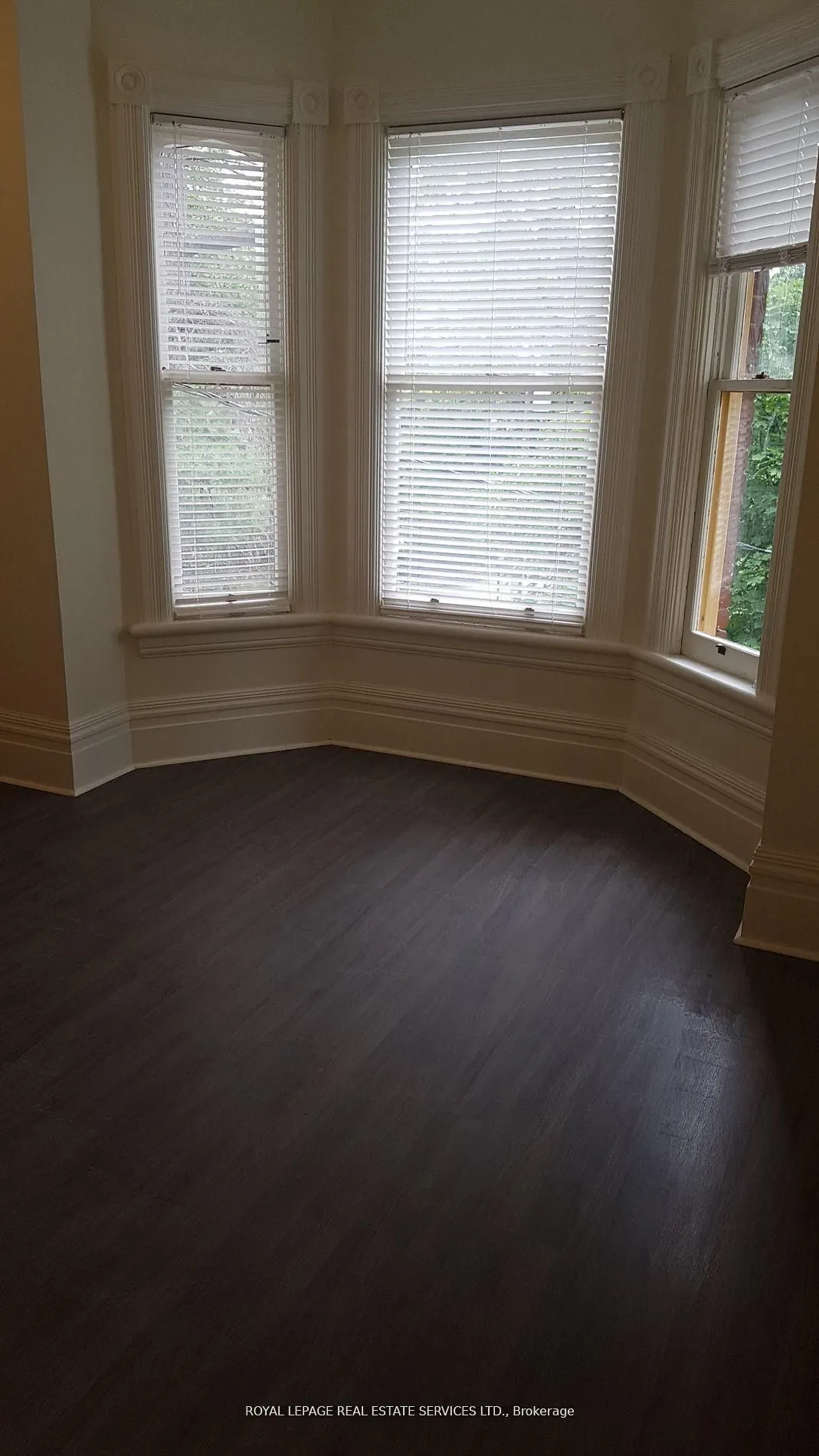 241 Blythwood Road, #Main & 2nd Flr