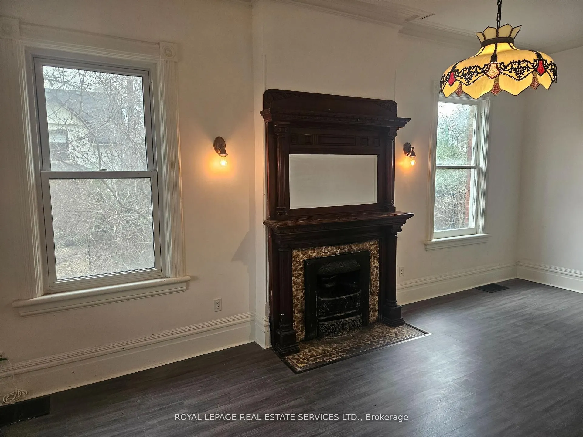 241 Blythwood Road, #Main & 2nd Flr